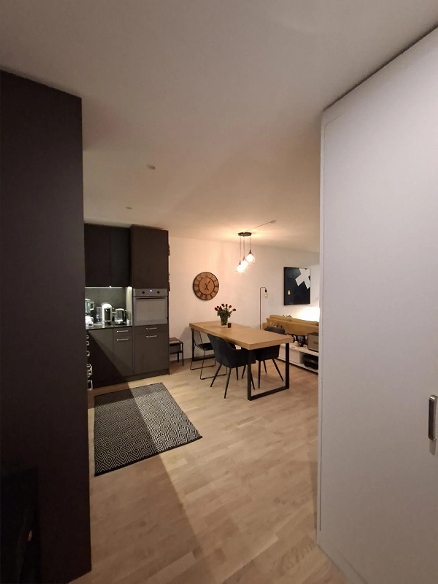 Ottimo appartamento di 2,5 locali con balcone (ovest) nel Moyo - Horw - Foto 3 di 11