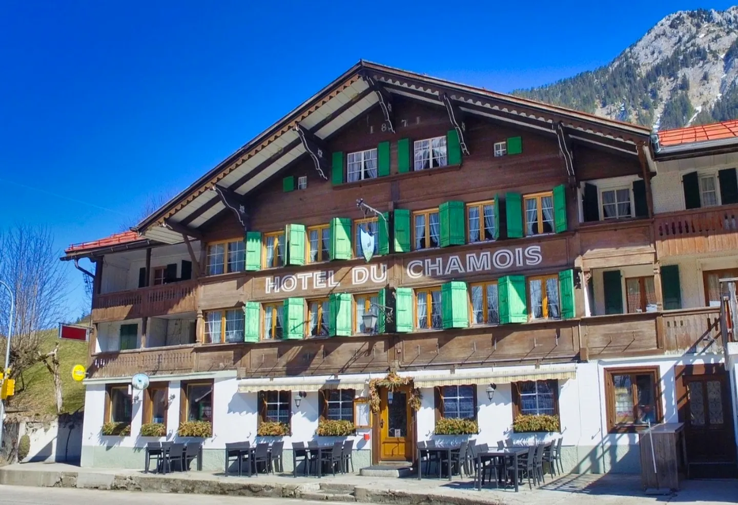 Il Café-Ristorante du Chamois a L'Etivaz, un gioiello delle Alpi vodese - Foto 12 di 12