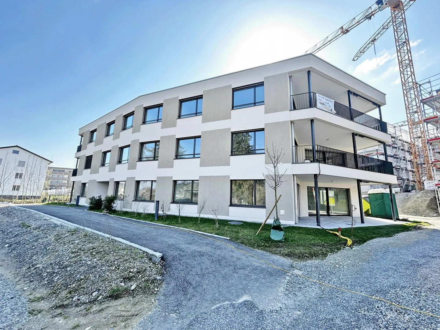 NOUVEAU - moderne - lumineux et accueillant ... Votre nouveau chez-vous - Photo 1 sur 12