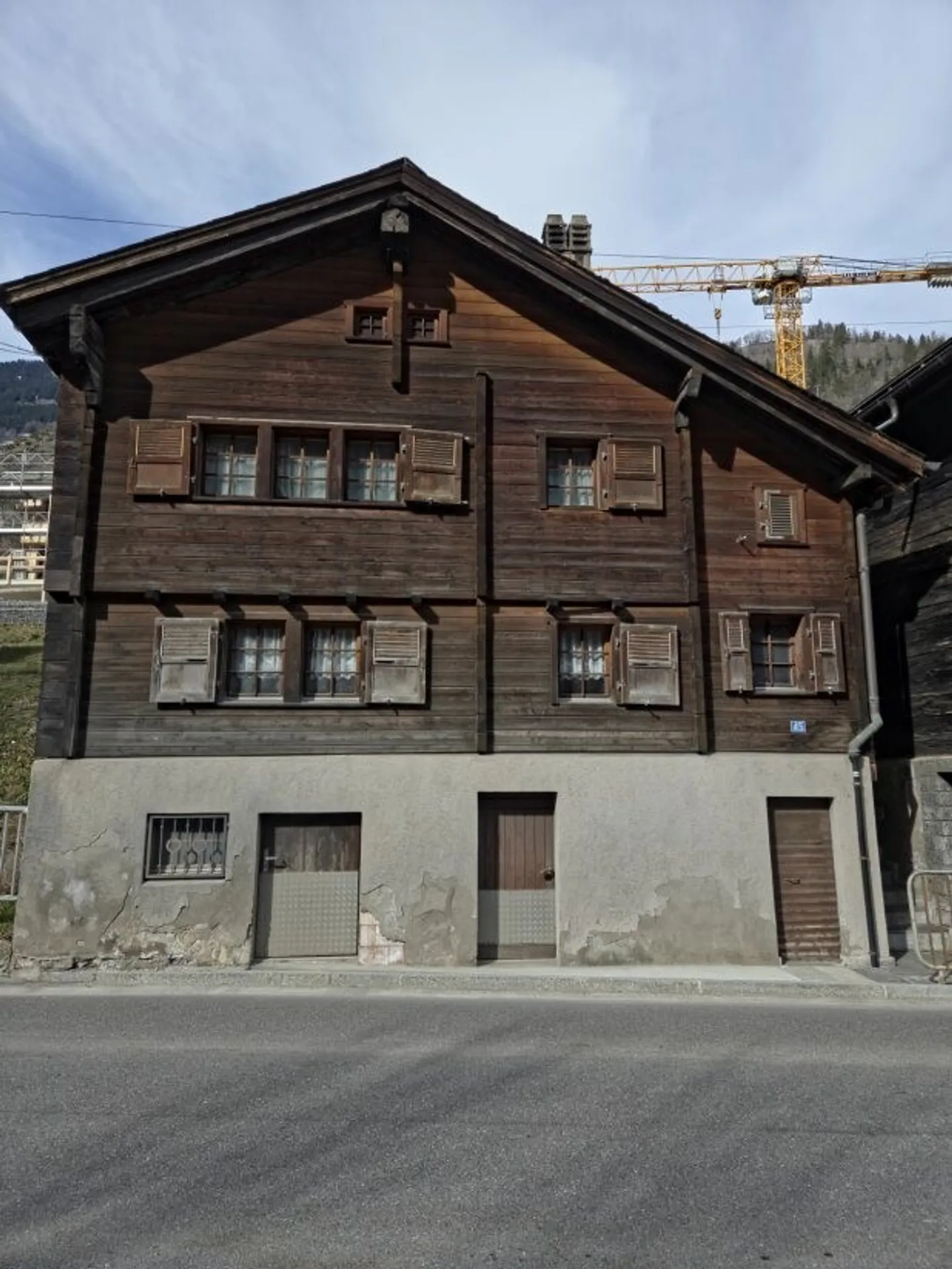 4.5-room apartment with rustic charm - Photo 1 of 11