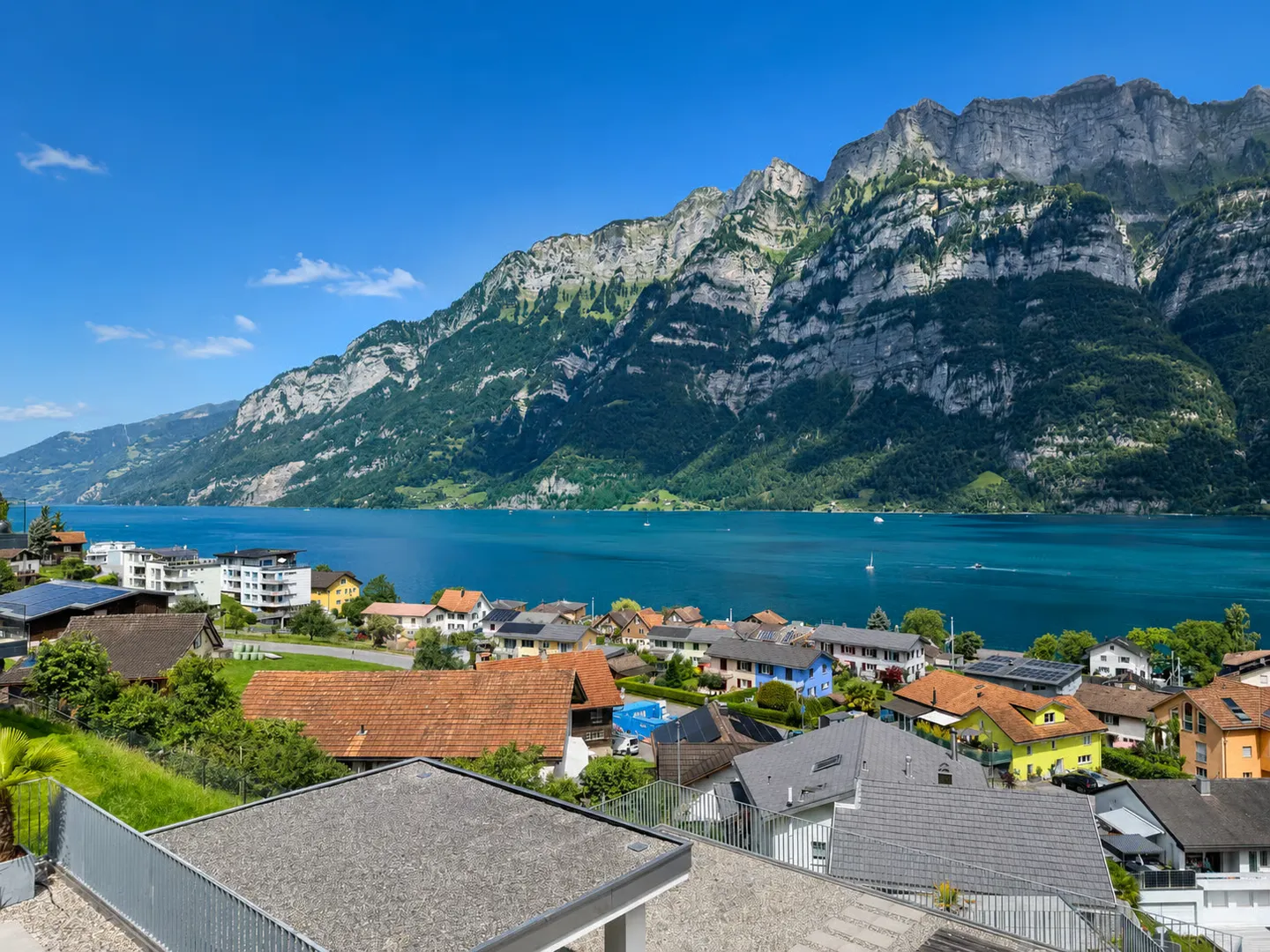 D'AUTRES RÉSERVENT DES VACANCES. VOUS RENTREZ CHEZ VOUS. - Photo 4 sur 7