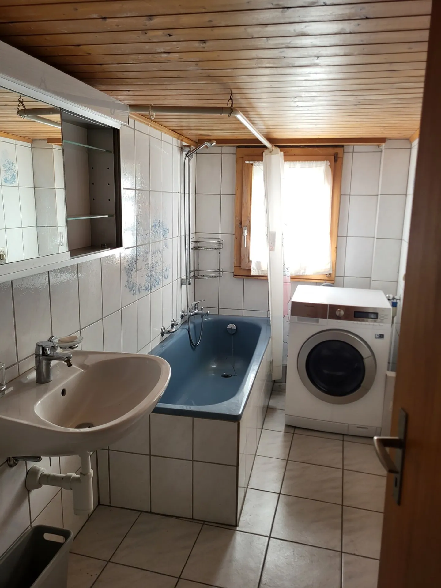 4.5-room apartment with rustic charm - Photo 9 of 11