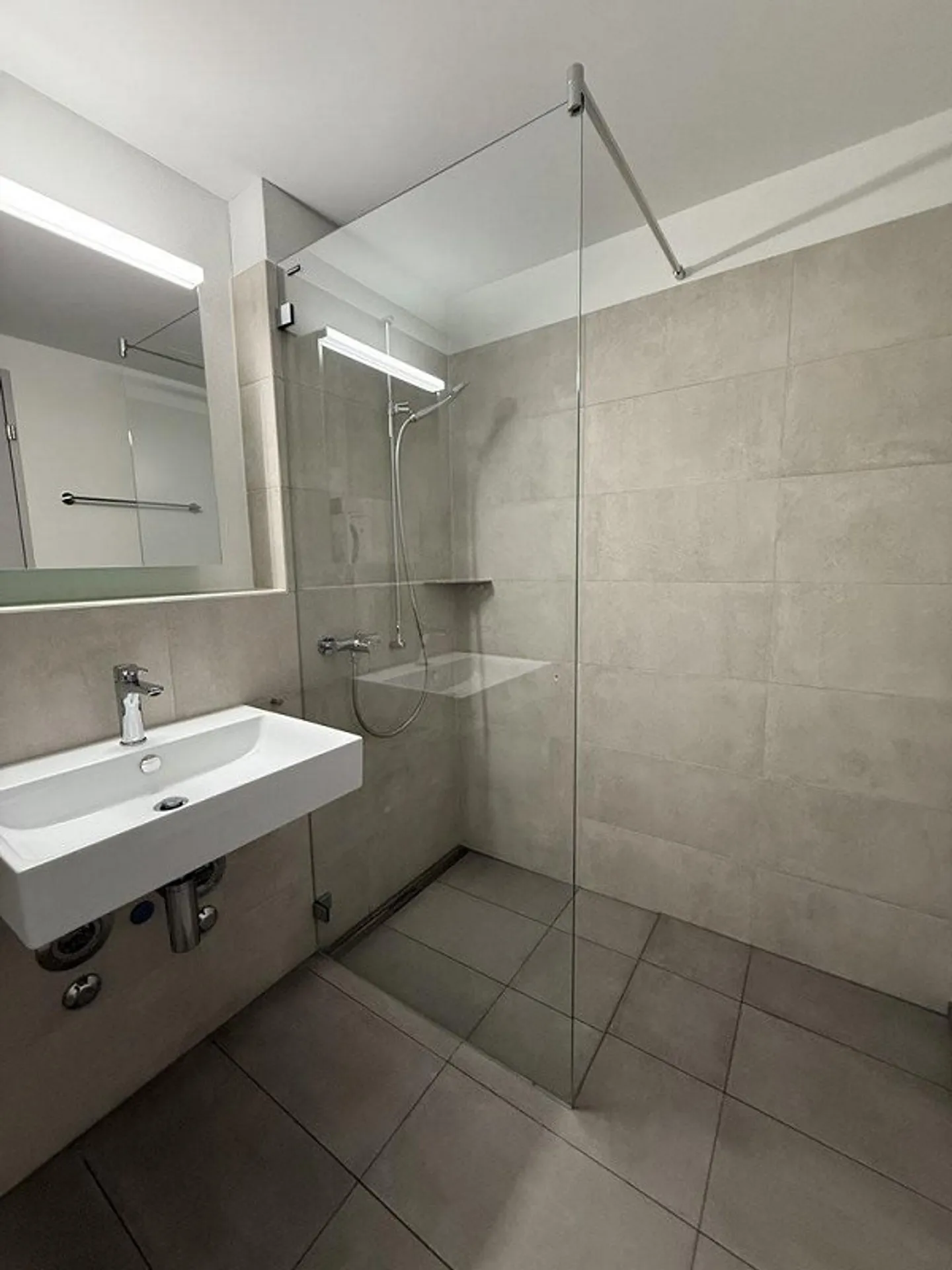 Modernes Apartment in Schwamendingen - Foto 4 von 7