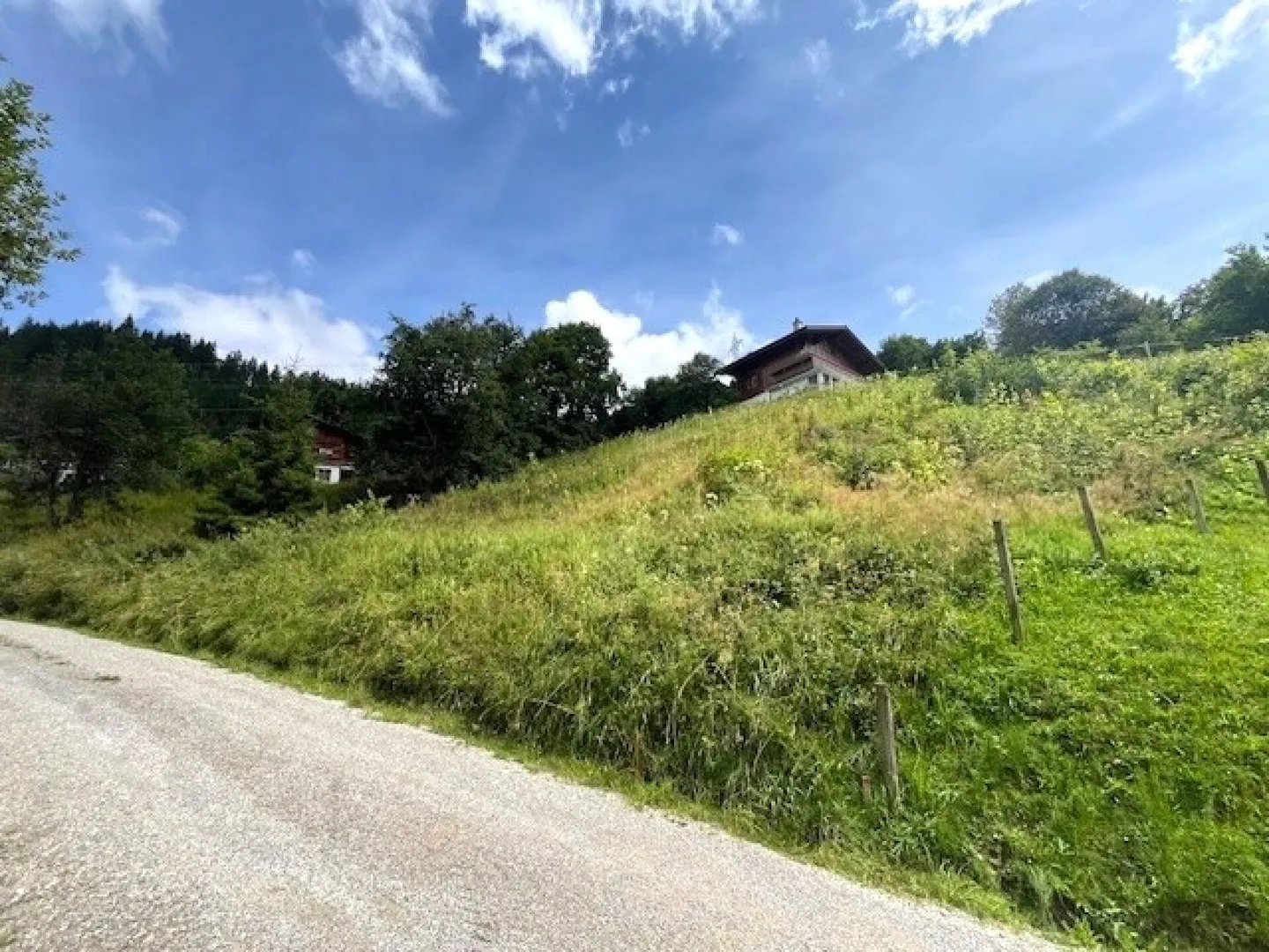 Terrain à bâtir spacieux dans un emplacement élevé à Plaffeien FR - Schwarzsee - Photo 2 sur 16