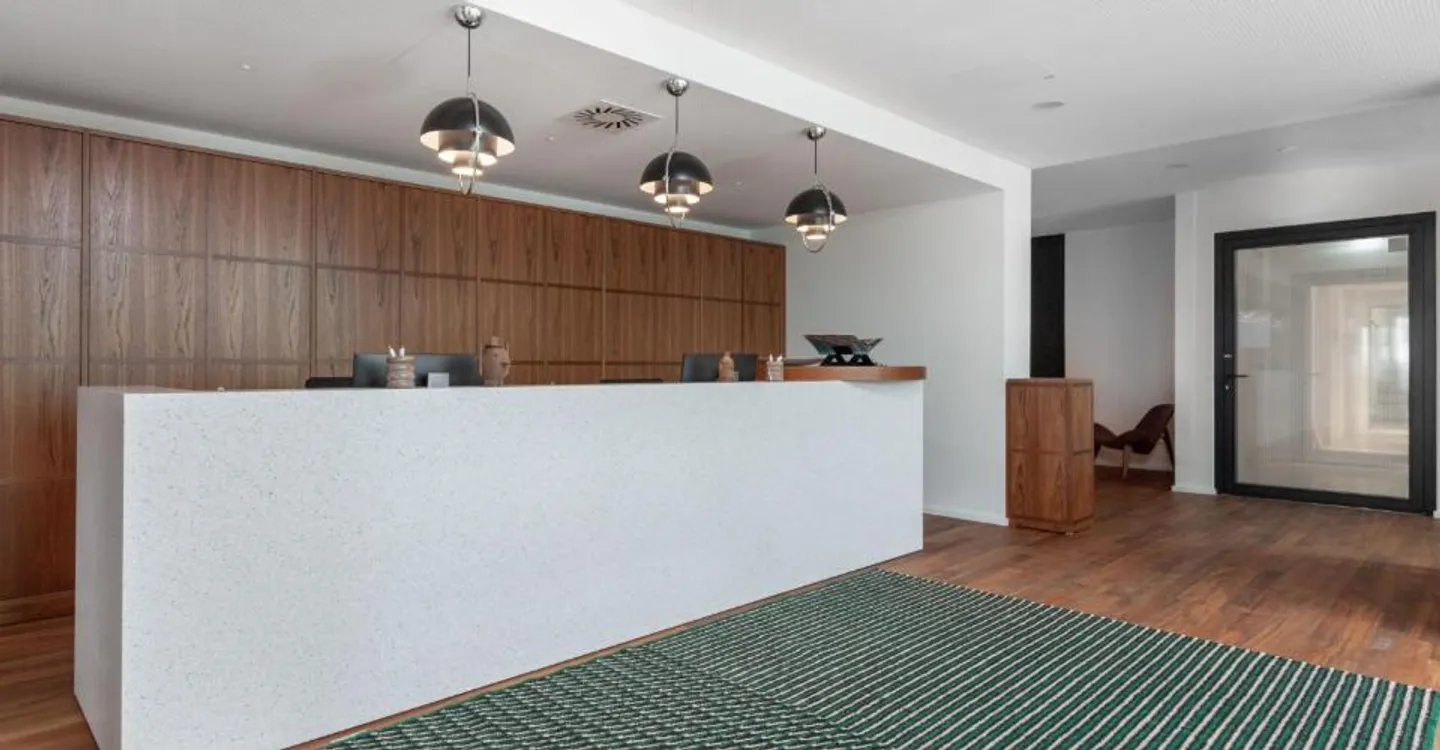 Private office for 5 in Regus Spoom Kriens - Photo 2 of 8