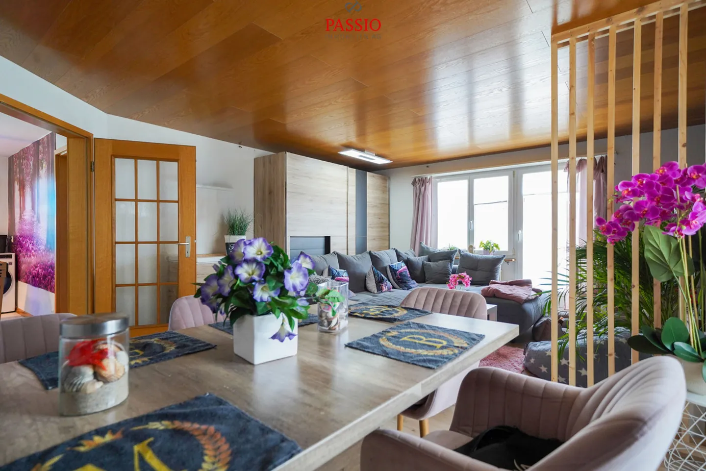 Charming multi-family house in the heart of Meinisberg - Photo 4 of 22