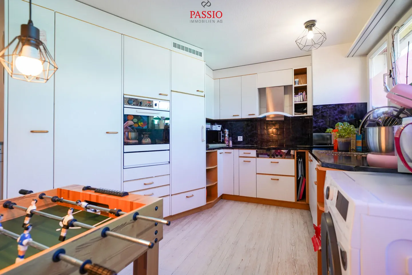 Charming multi-family house in the heart of Meinisberg - Photo 11 of 22