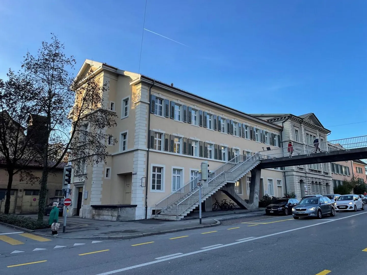 Modern Office for Rent in the Old Town of Schaffhausen - Photo 1 of 10