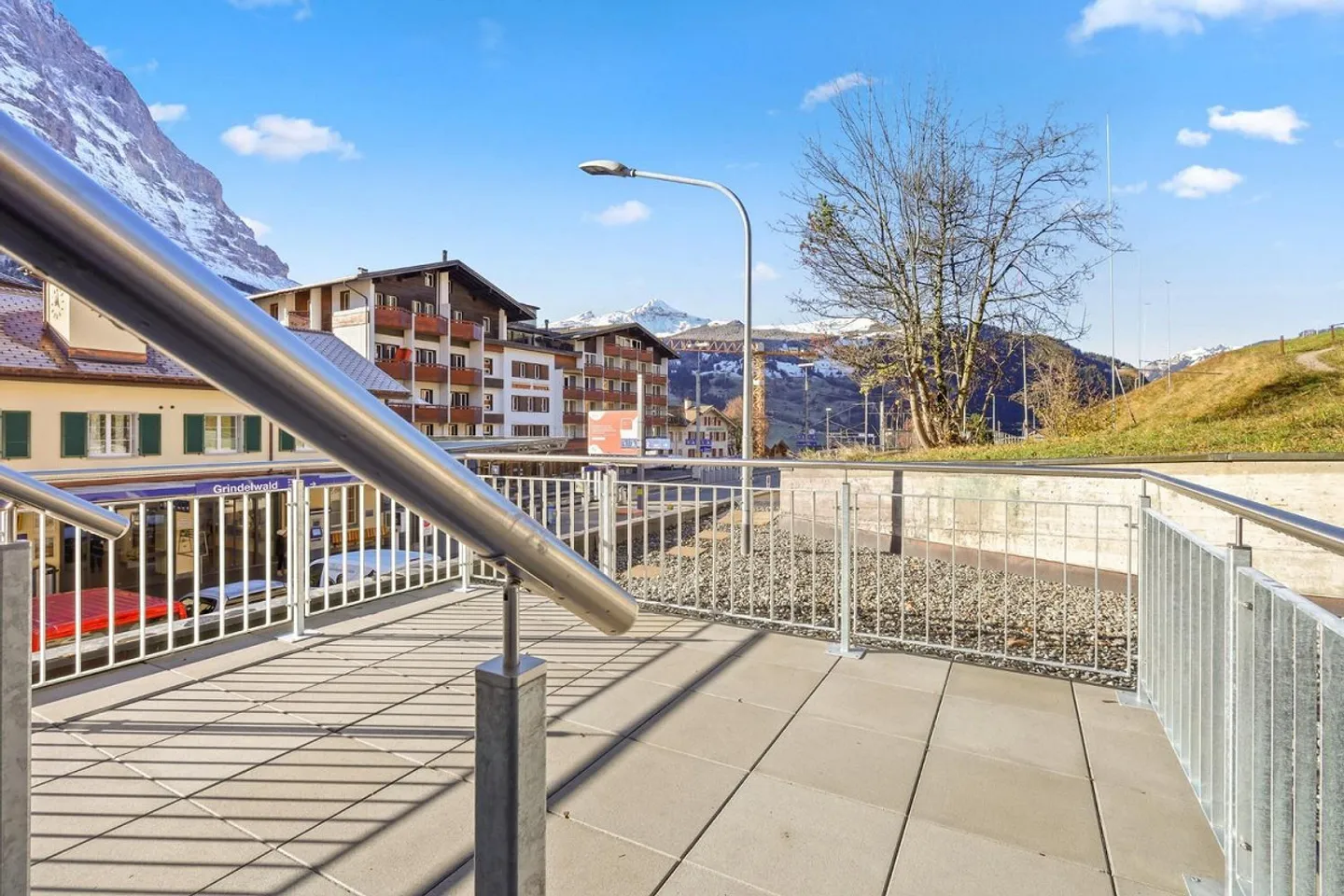 Top 2.5-room apartment with large southwest terrace in the center - Photo 7 of 10