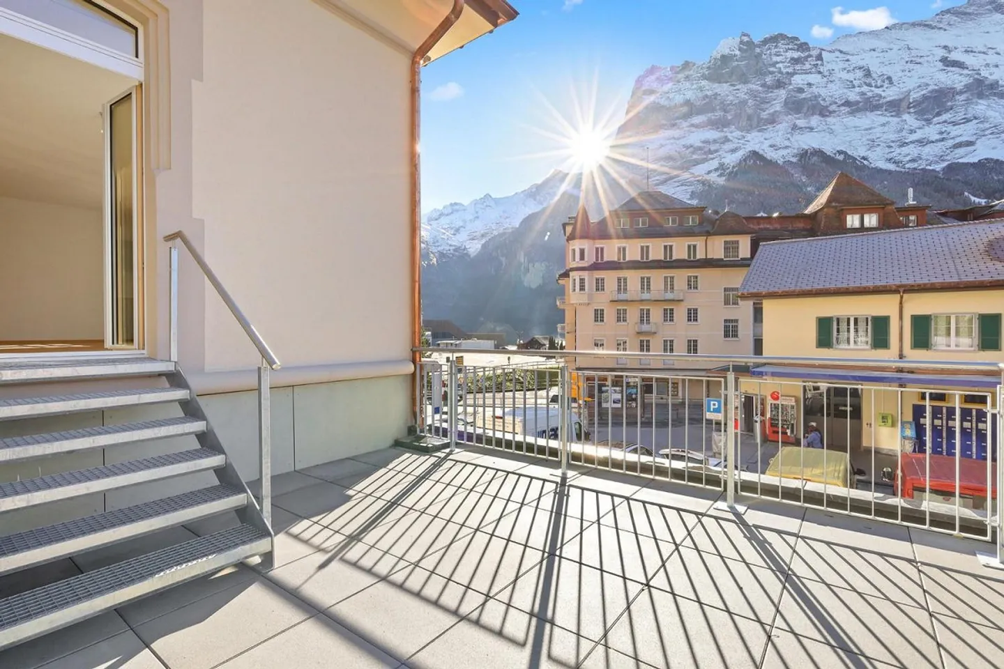 Top 2.5-room apartment with large southwest terrace in the center - Photo 8 of 10