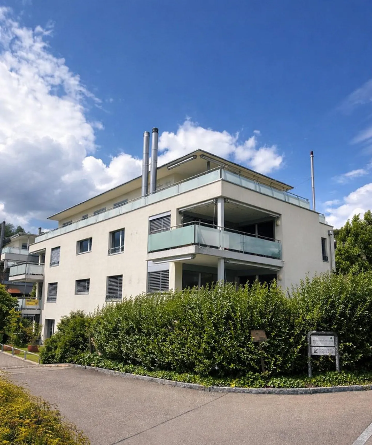 Appartamento per sentirsi a proprio agio, situato in una zona tranquilla a Männedorf - Foto 1 di 6