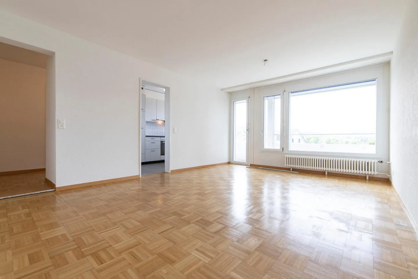 Charmante Wohnung mit Balkon - Foto 2 von 7