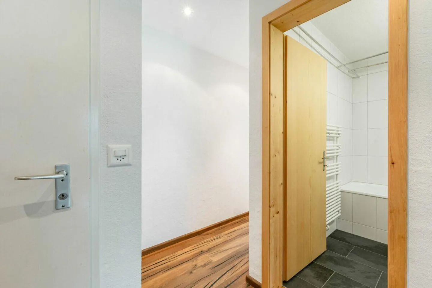3.5-room apartment with mountain view - Chalet in Rutsch - Photo 13 of 19