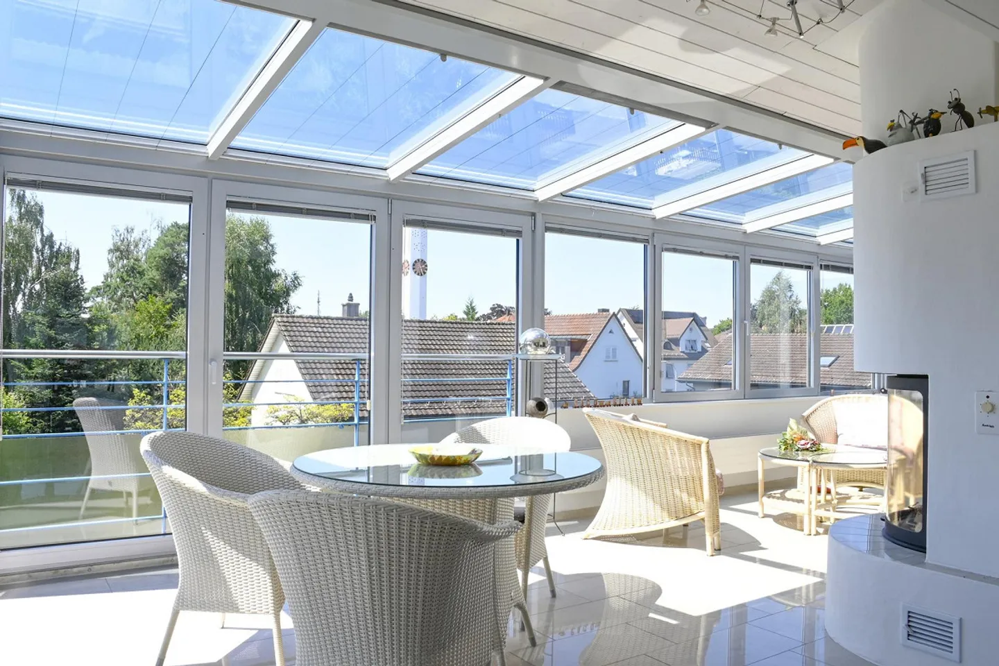 Penthouse with sun terrace and panoramic view of the old town and Säntis - Photo 8 of 11
