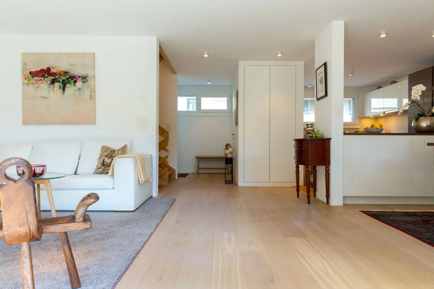 Family Happiness with Garden: Modern Row House for Rent in Glarus - Photo 4 of 9