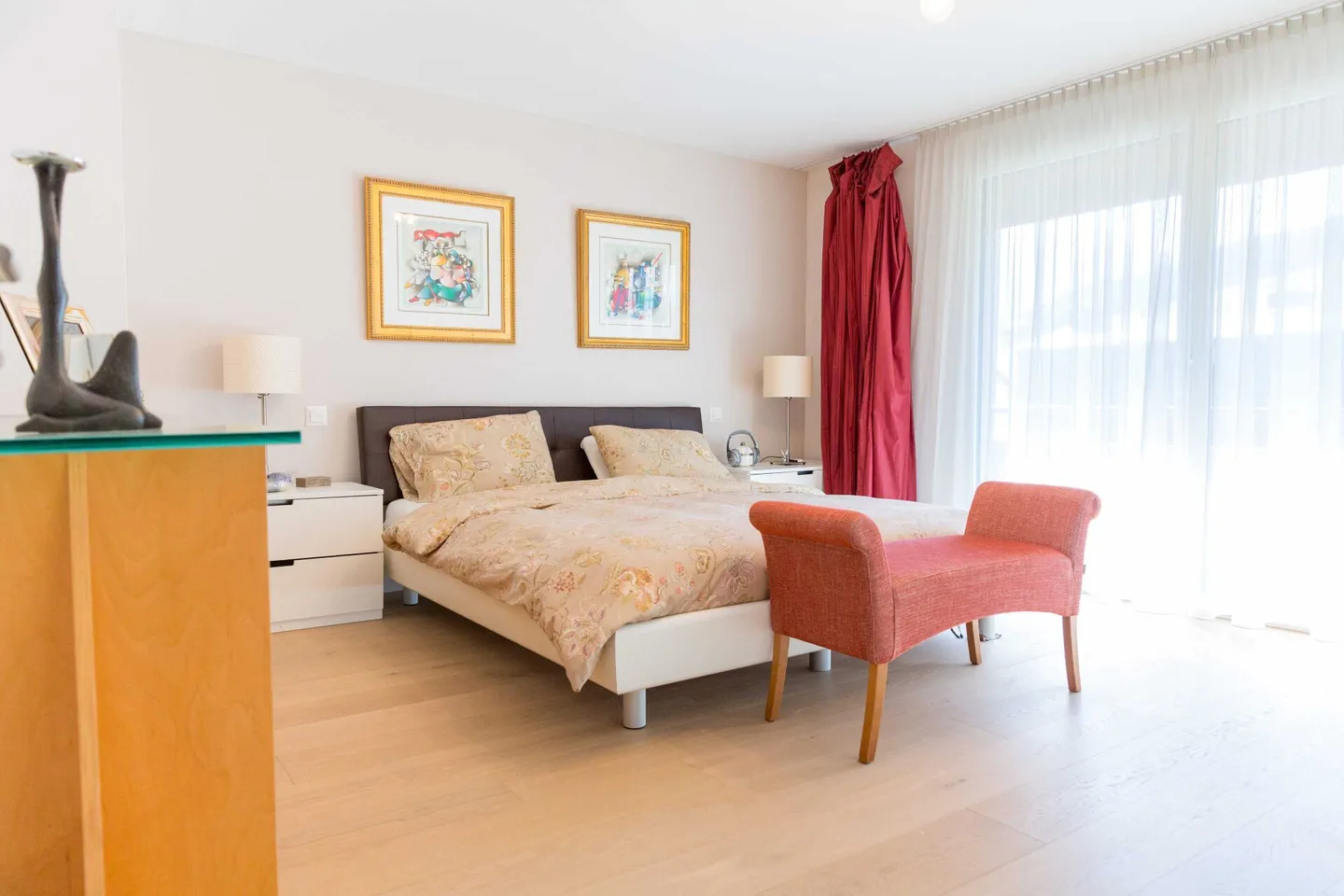 Family Happiness with Garden: Modern Row House for Rent in Glarus - Photo 5 of 9