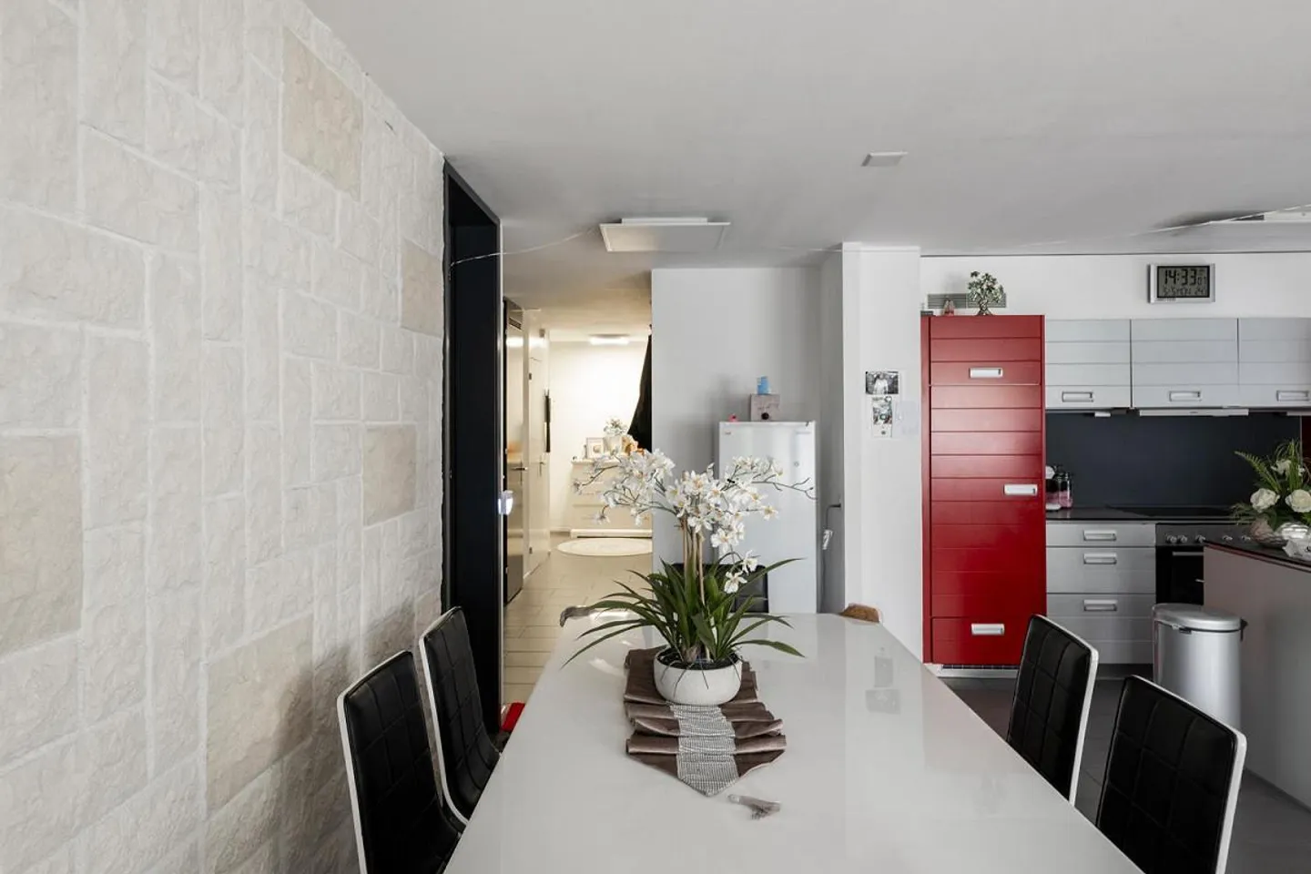 Gewerbefläche und 4.5-Zimmer-Wohnung gemeinsam erwerben - Foto 6 von 11