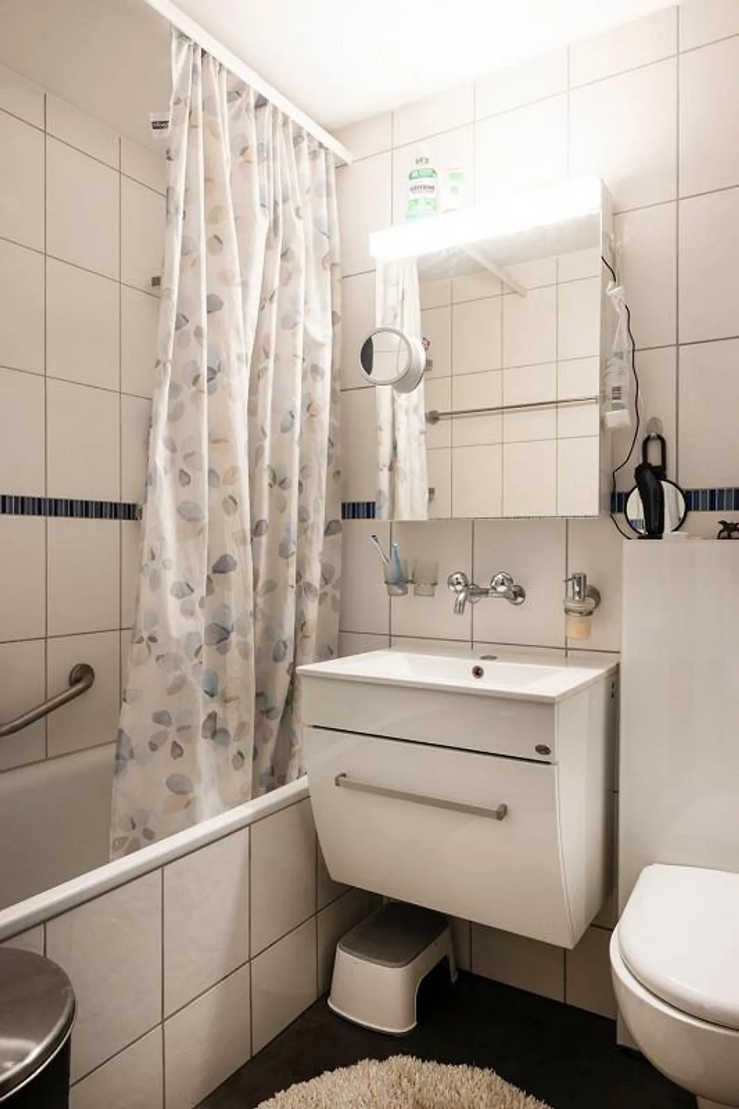 Gewerbefläche und 4.5-Zimmer-Wohnung gemeinsam erwerben - Foto 8 von 11