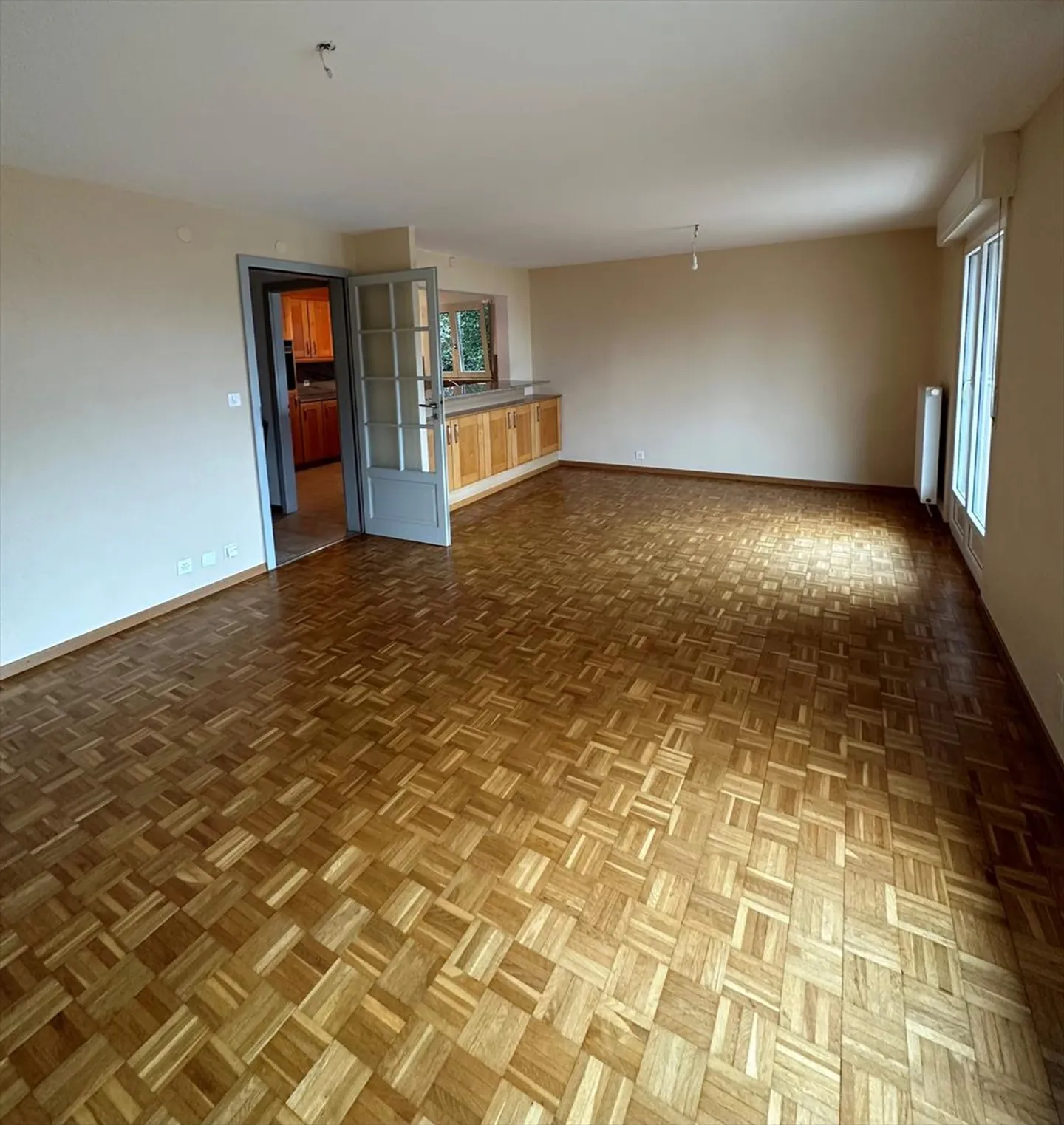 Wohnung mit 4.5 Zimmern im Erdgeschoss - Foto 3 von 13