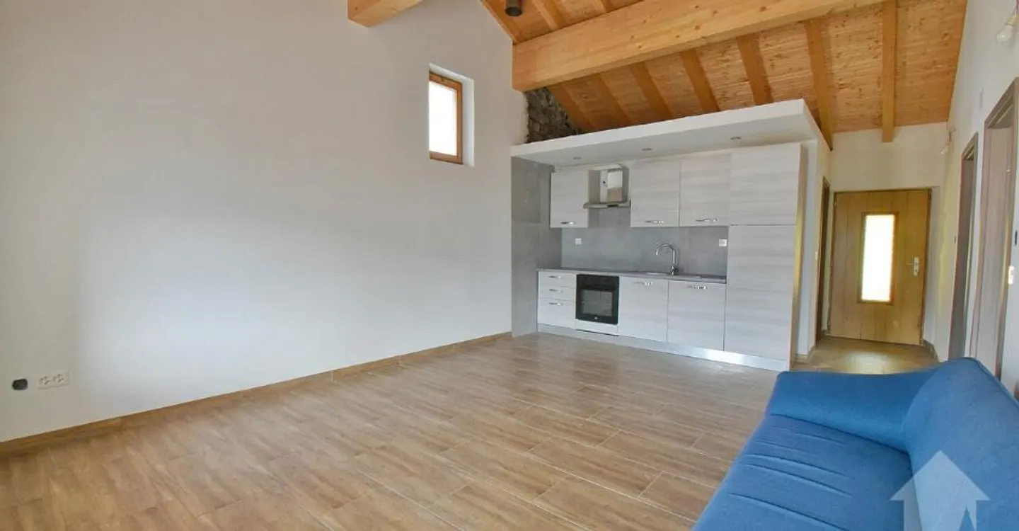 Duplex rénové avec vue imprenable - Photo 2 sur 10