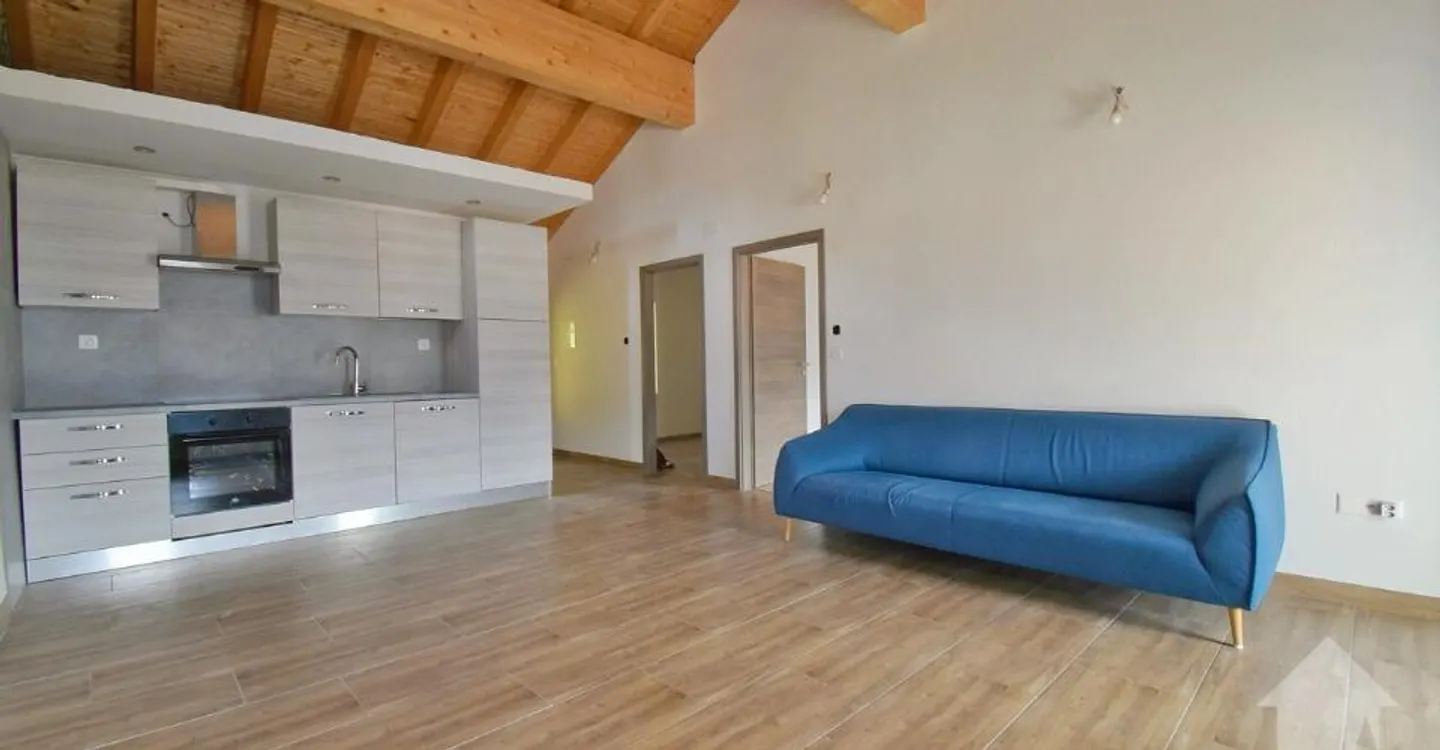 Duplex rénové avec vue imprenable - Photo 4 sur 10