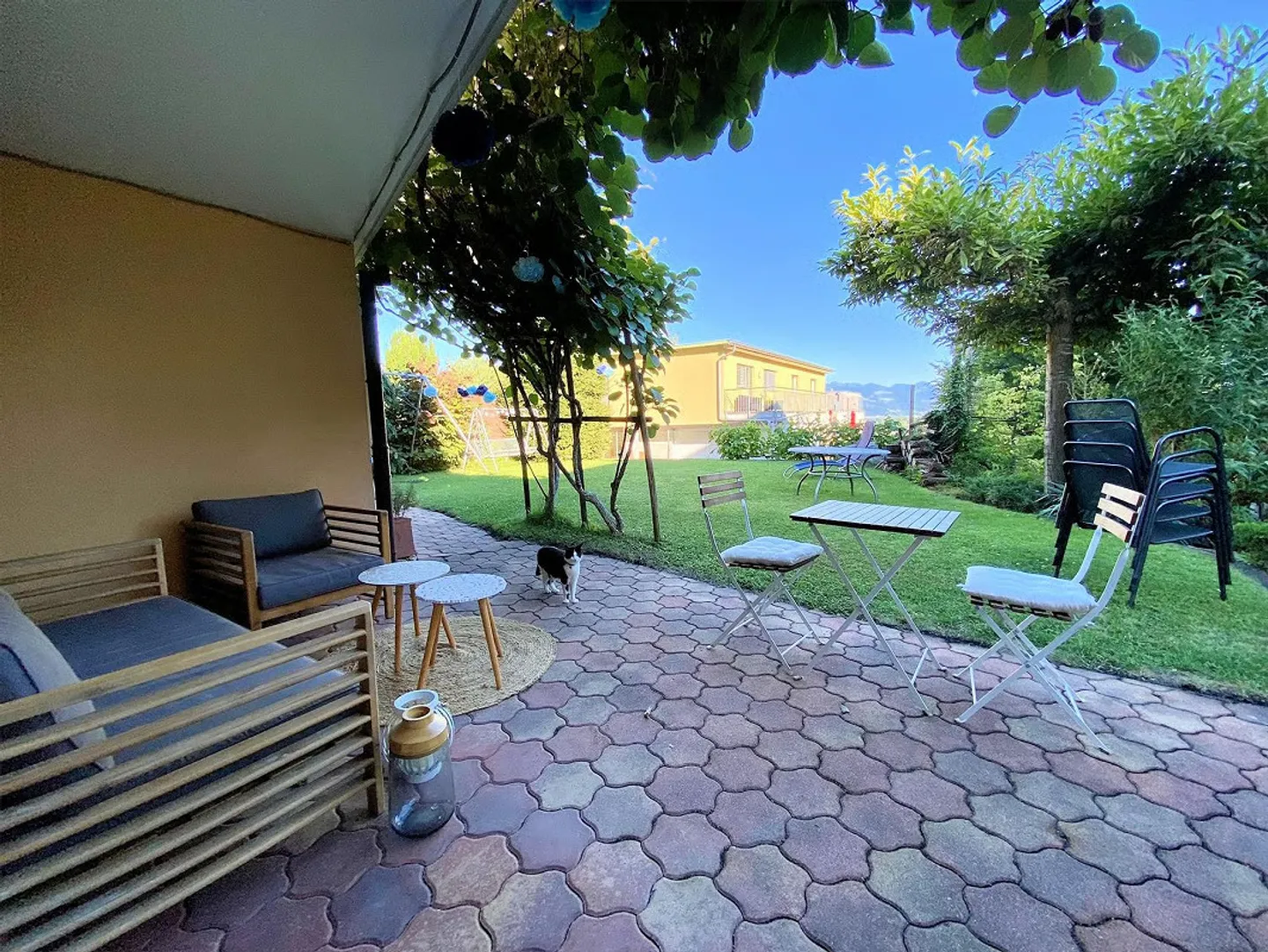 Charming 6.5-Room Single-Family House with a View in Rebstein - Photo 14 of 18