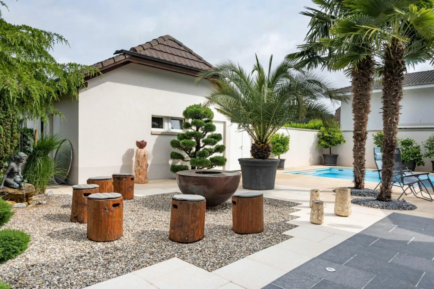 Living Oasis in Roggwil: Single Family House with Pool and Beautiful Garden - Photo 8 of 30
