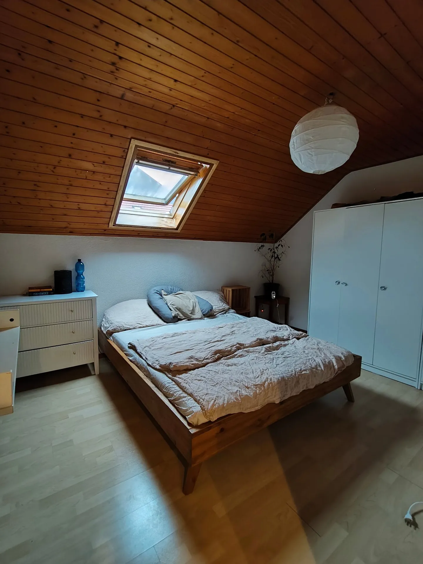 Charmante appartement sous les combles de 4,5 pièces avec balcon - Photo 9 sur 12