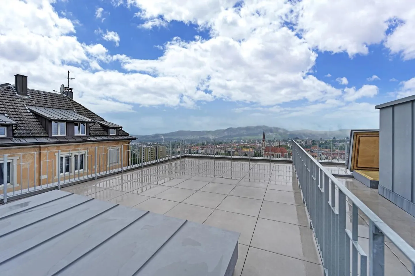 Appartement sous les combles 2,5 pièces 3ème étage gauche 59m2 avec terrasse sur le toit 60m2 appartement 51 - Photo 9 sur 15