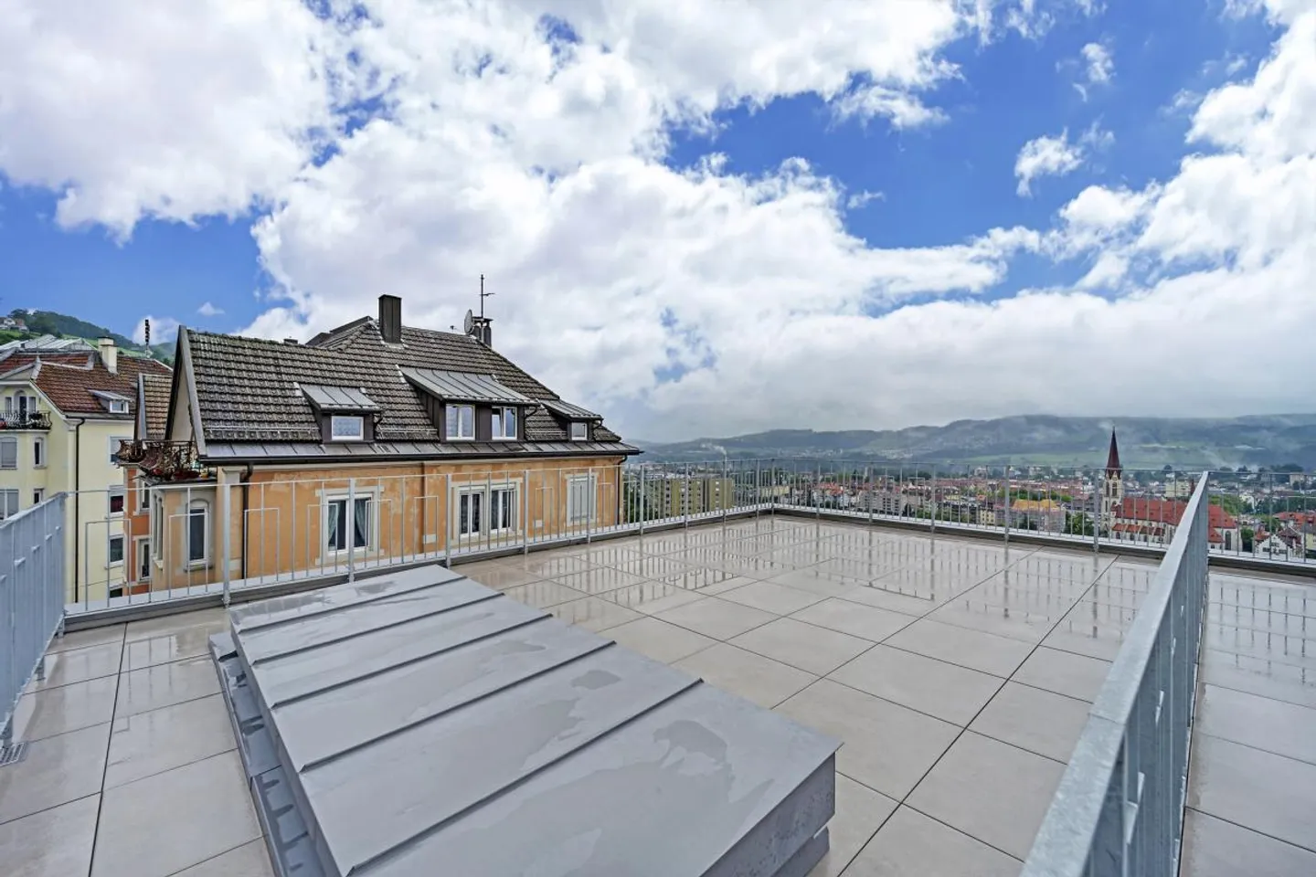 Appartement sous les combles 2,5 pièces 3ème étage gauche 59m2 avec terrasse sur le toit 60m2 appartement 51 - Photo 11 sur 15