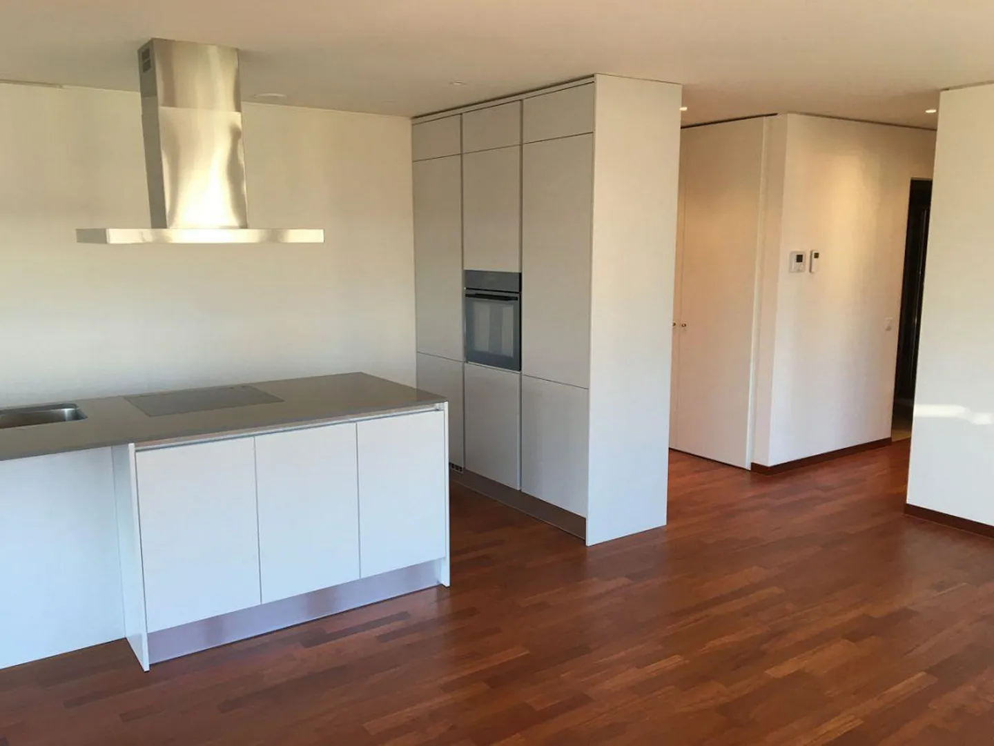 Locarno Bright Apartment 3.5 rooms - Photo 3 of 6