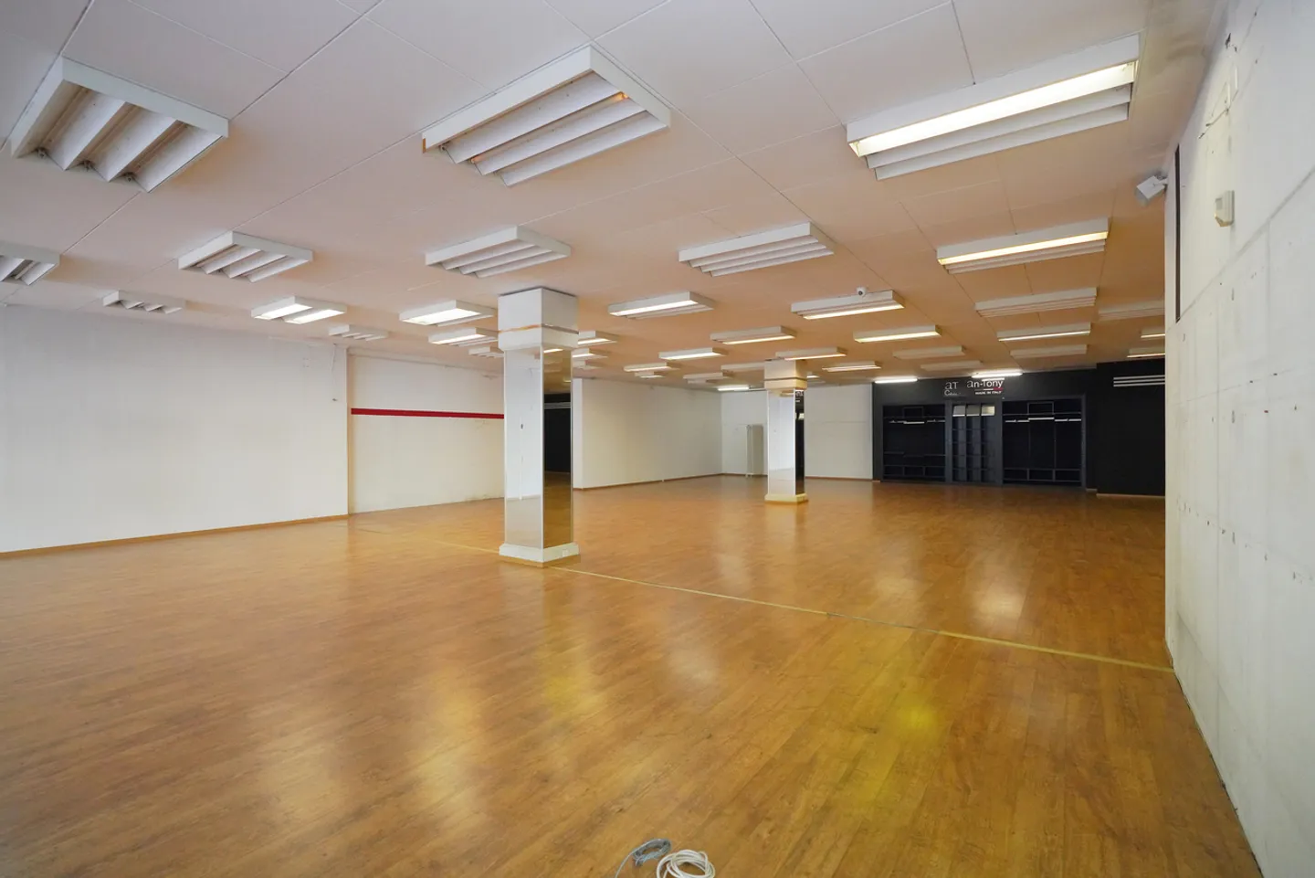 Spazio commerciale nel centro di Sierre - Foto 1 di 11