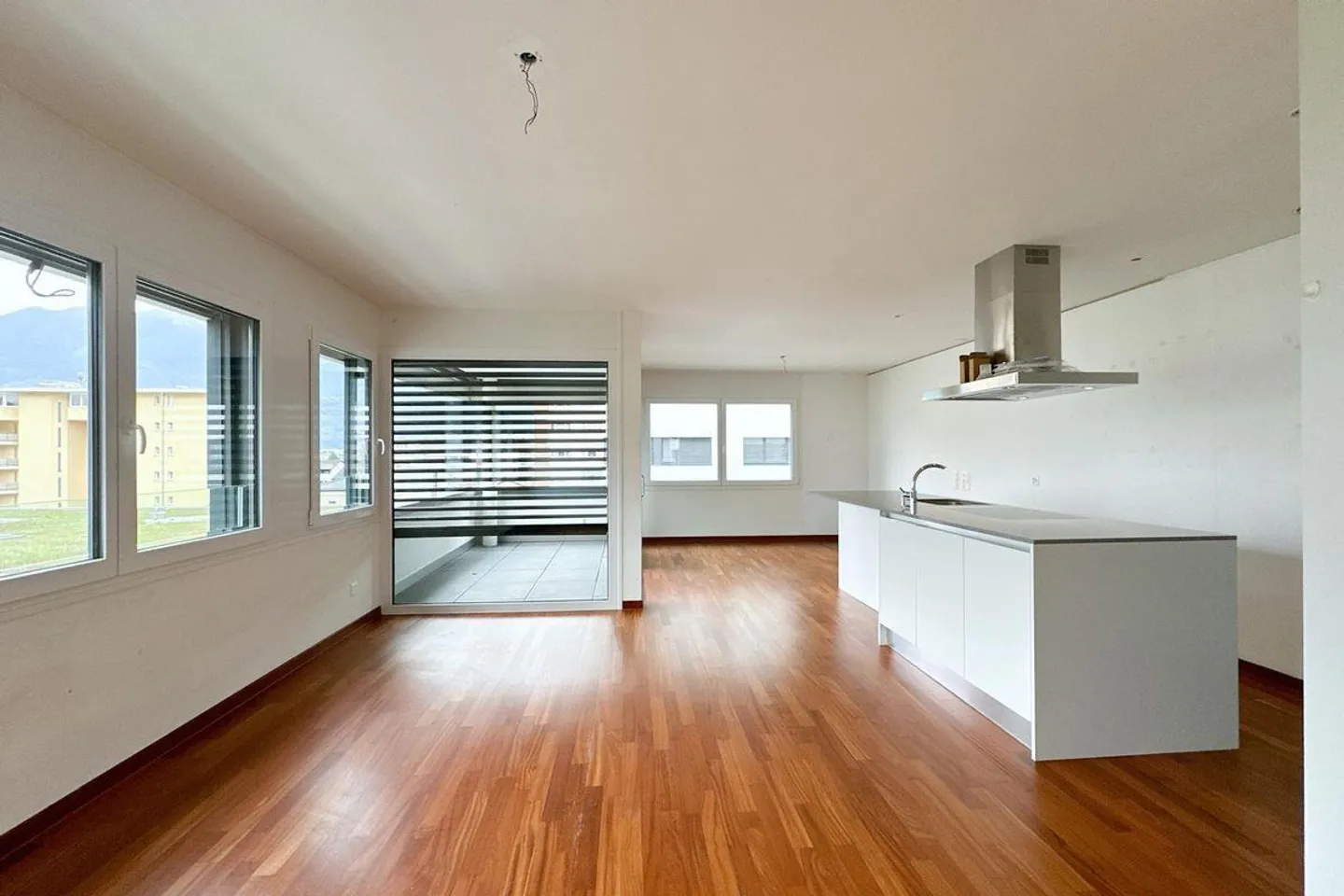 Locarno Bright Apartment 3.5 rooms - Photo 6 of 6
