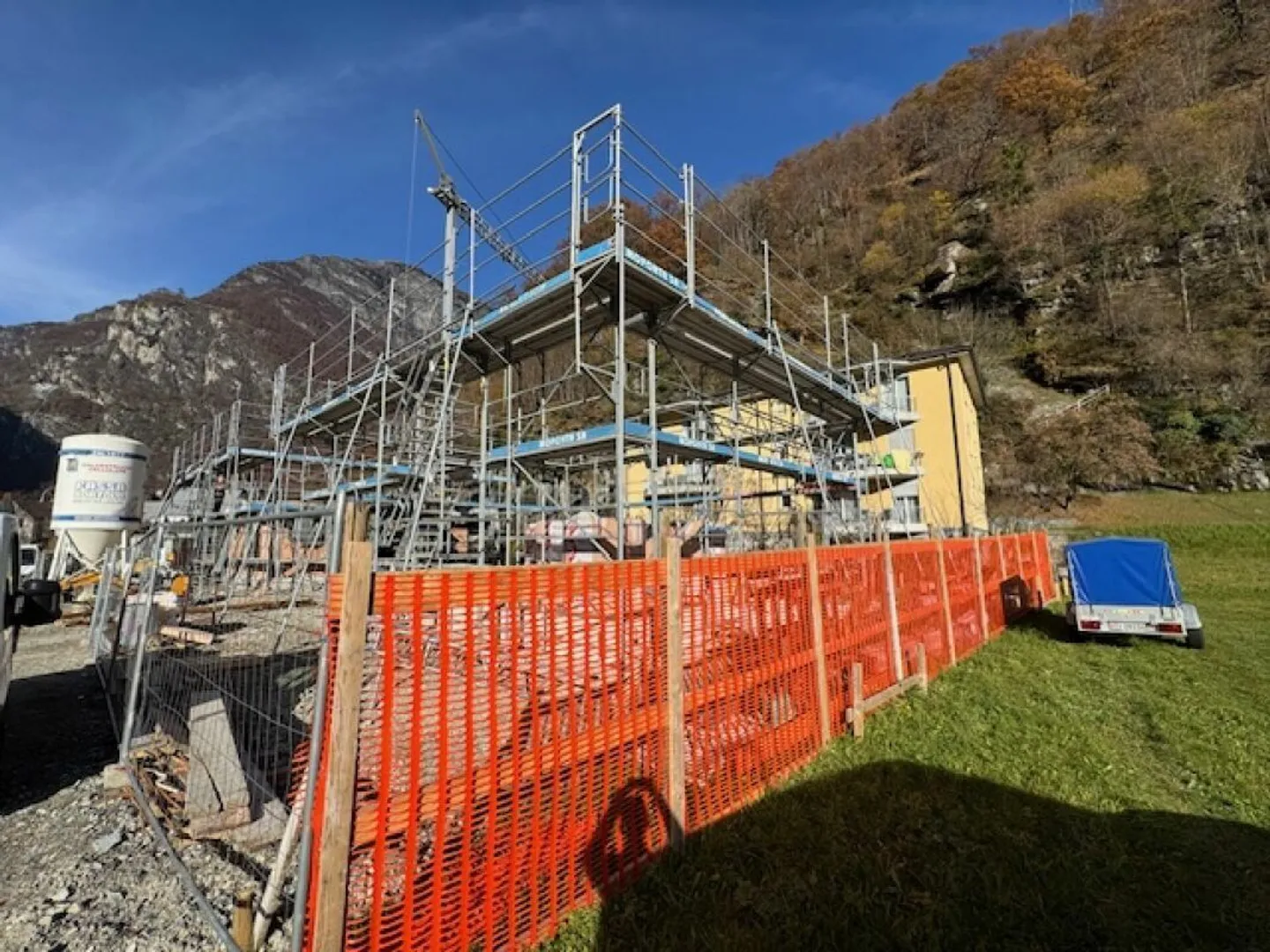 ZUM VERKAUF IN BIGNASCO - NEUES Einfamilienhaus mit 5,5 Zimmern und privatem Garten Cevio - Foto 8 von 13