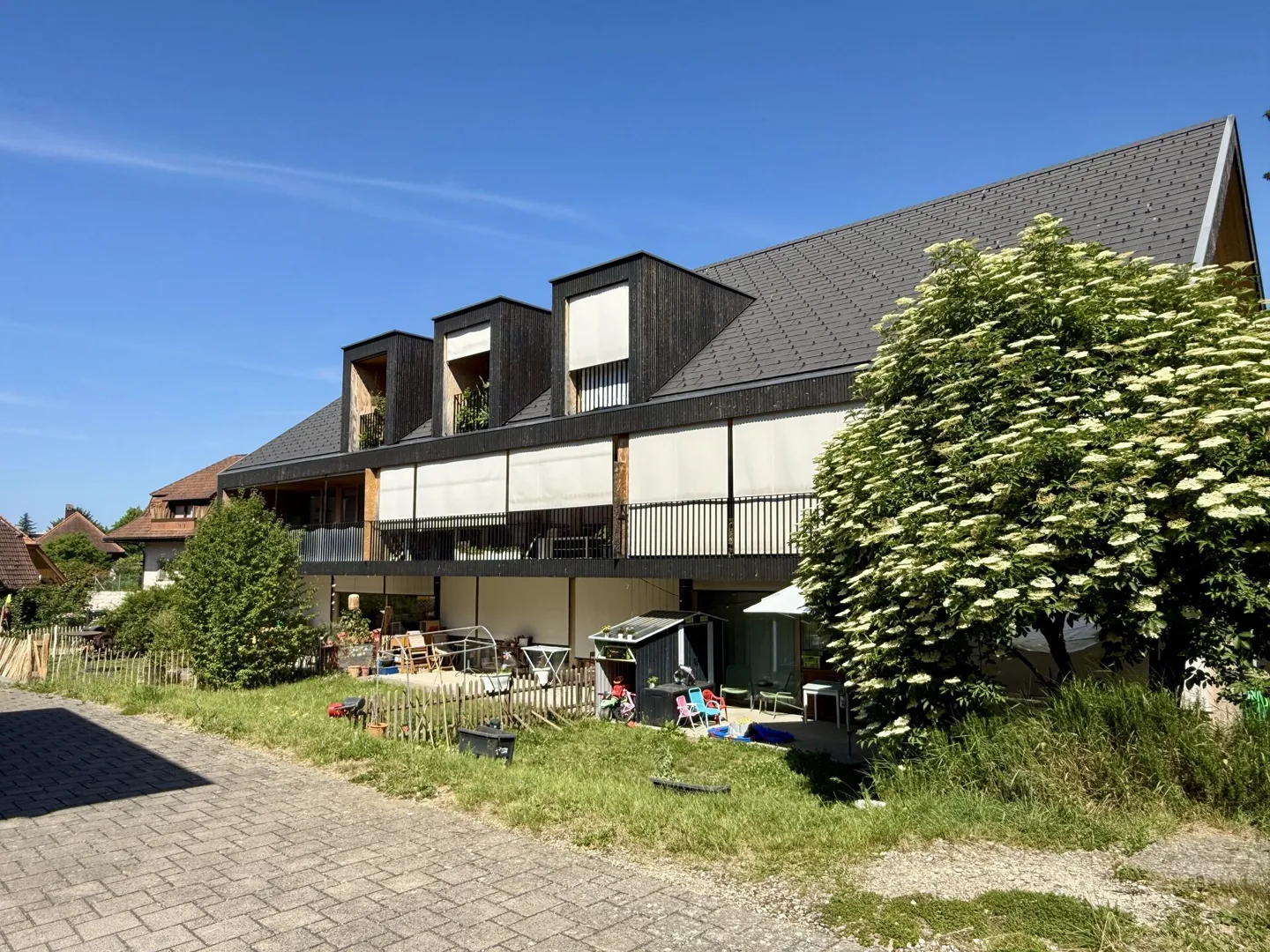Investimento attraente con otto appartamenti nel Seeland bernese - Foto 3 di 7
