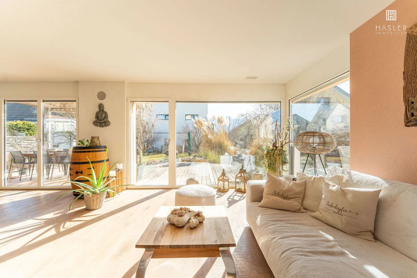 Modern 6½-room single-family house in a popular family neighborhood - Photo 5 of 10