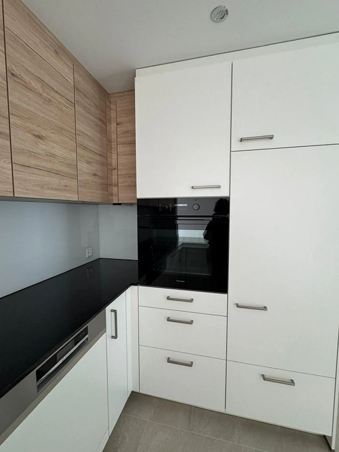 Appartamento moderno al piano terra - Foto 3 di 15