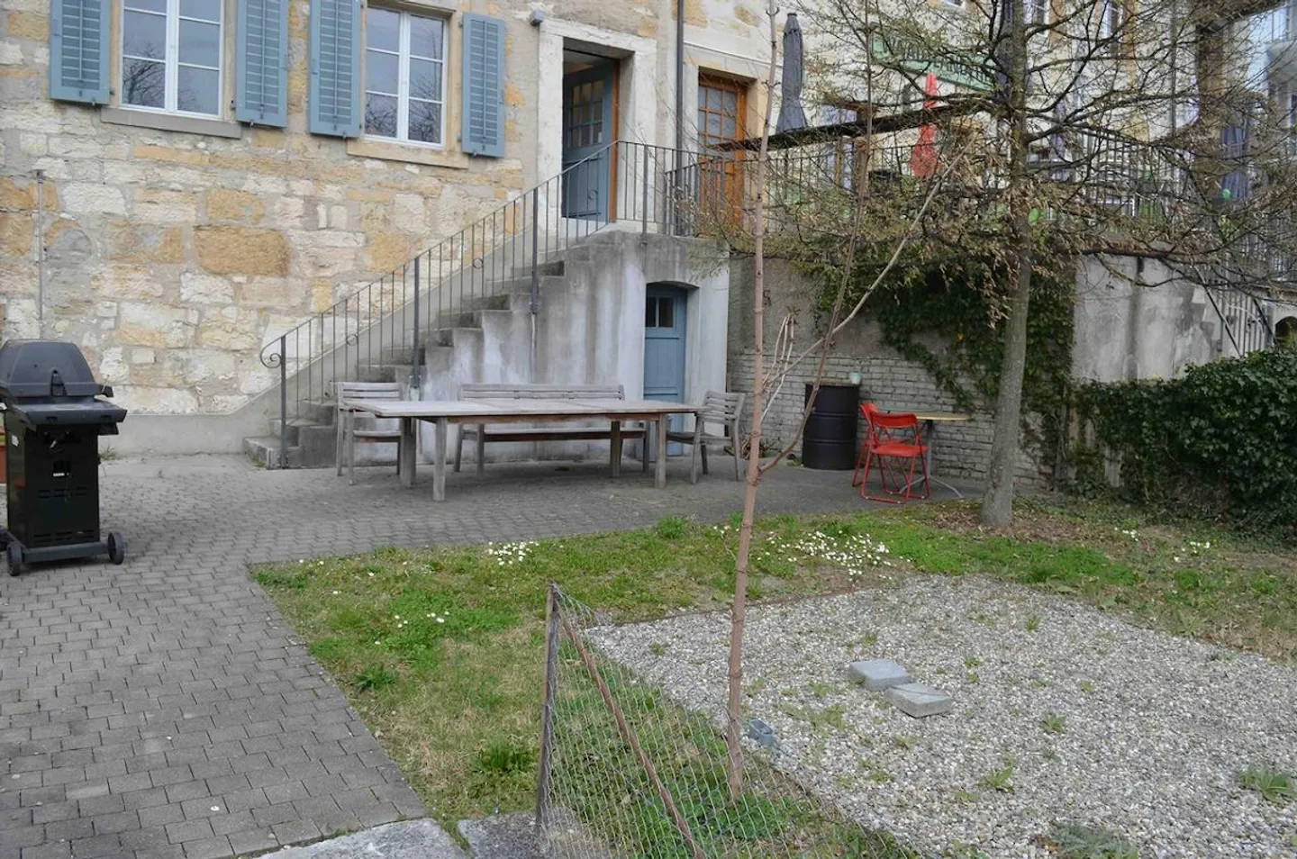 Central: Large Duplex/Maisonette Apartment in the Old Town of Olten - Photo 3 of 20