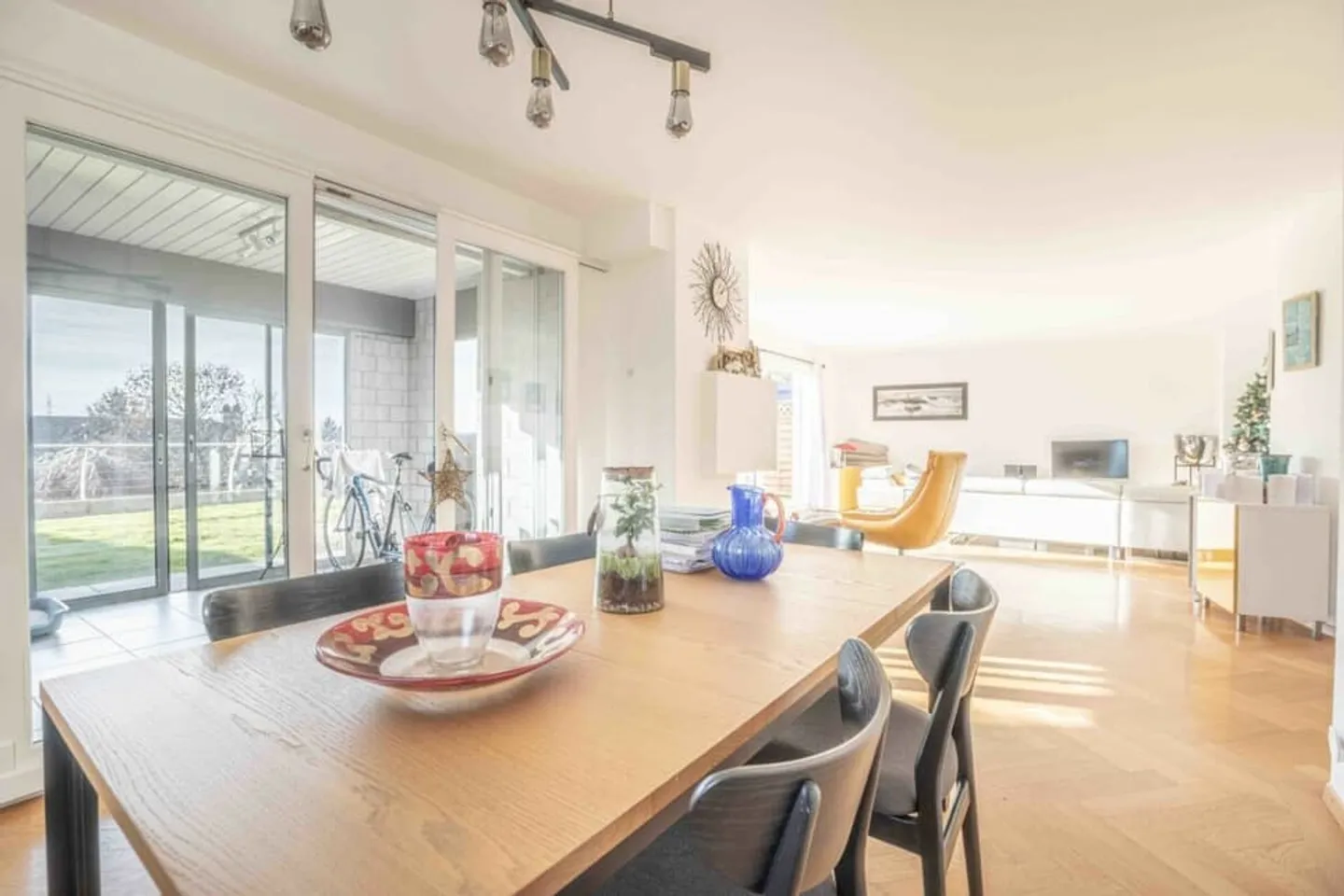 Stupenda villa bifamiliare a Epalinges con vista libera sulle Alpi - Foto 1 di 11