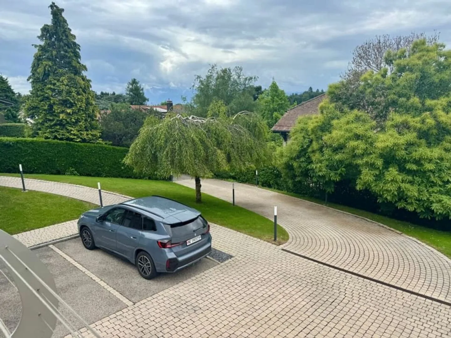 Stupenda villa bifamiliare a Epalinges con vista libera sulle Alpi - Foto 8 di 11