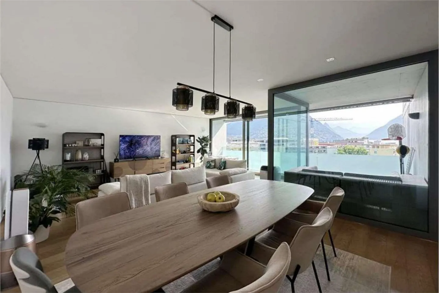 Elegantes Appartement im Herzen von Paradiso - Foto 2 von 13