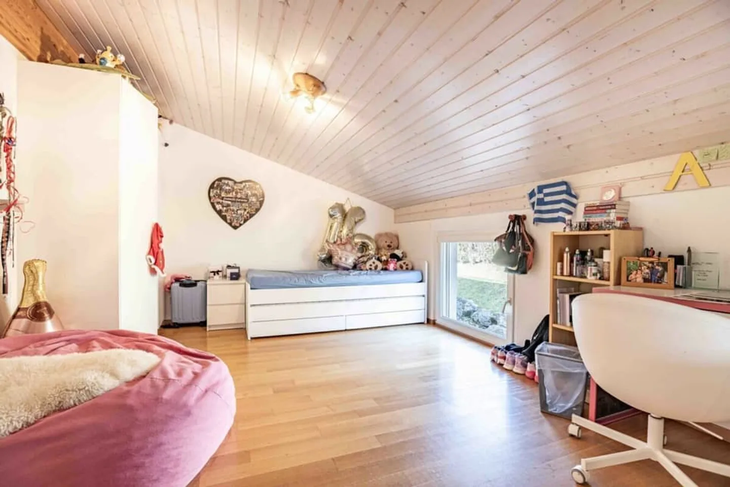 Stupenda villa bifamiliare a Epalinges con vista libera sulle Alpi - Foto 3 di 11