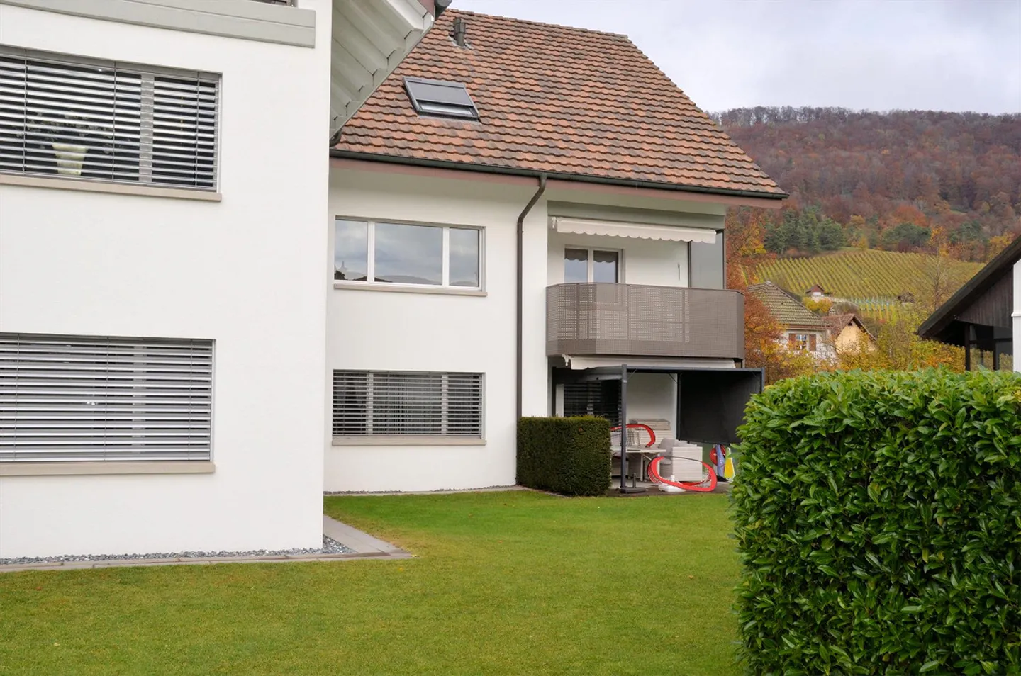 Herrliche Aussicht auf die Alpen - 4.5-Zimmerwohnung im 1. OG - Photo 14 of 18