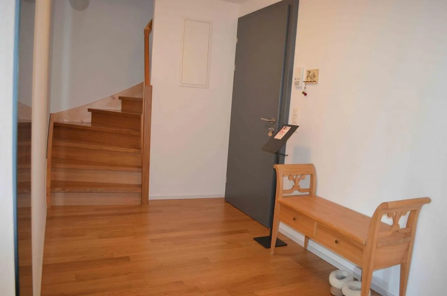 Central: Large Duplex/Maisonette Apartment in the Old Town of Olten - Photo 11 of 20