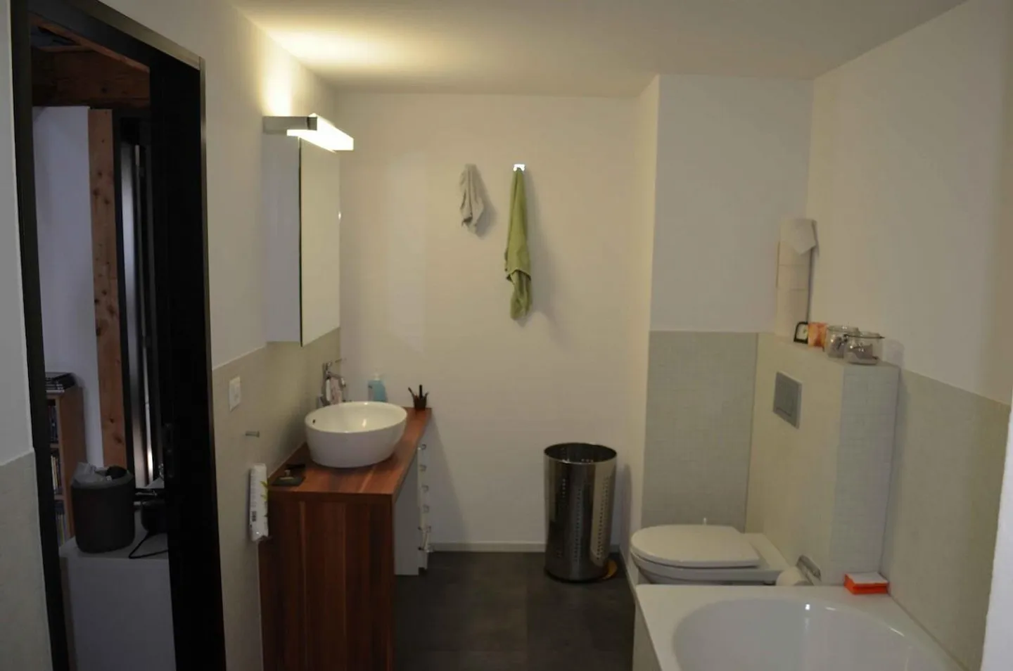 Central: Large Duplex/Maisonette Apartment in the Old Town of Olten - Photo 18 of 20