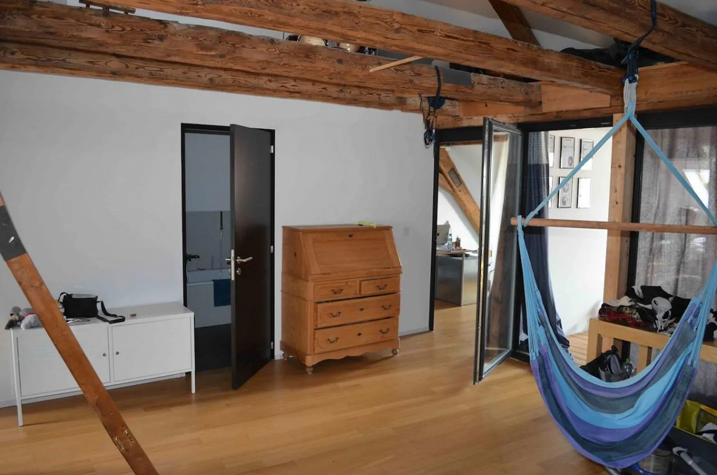 Central: Large Duplex/Maisonette Apartment in the Old Town of Olten - Photo 12 of 20