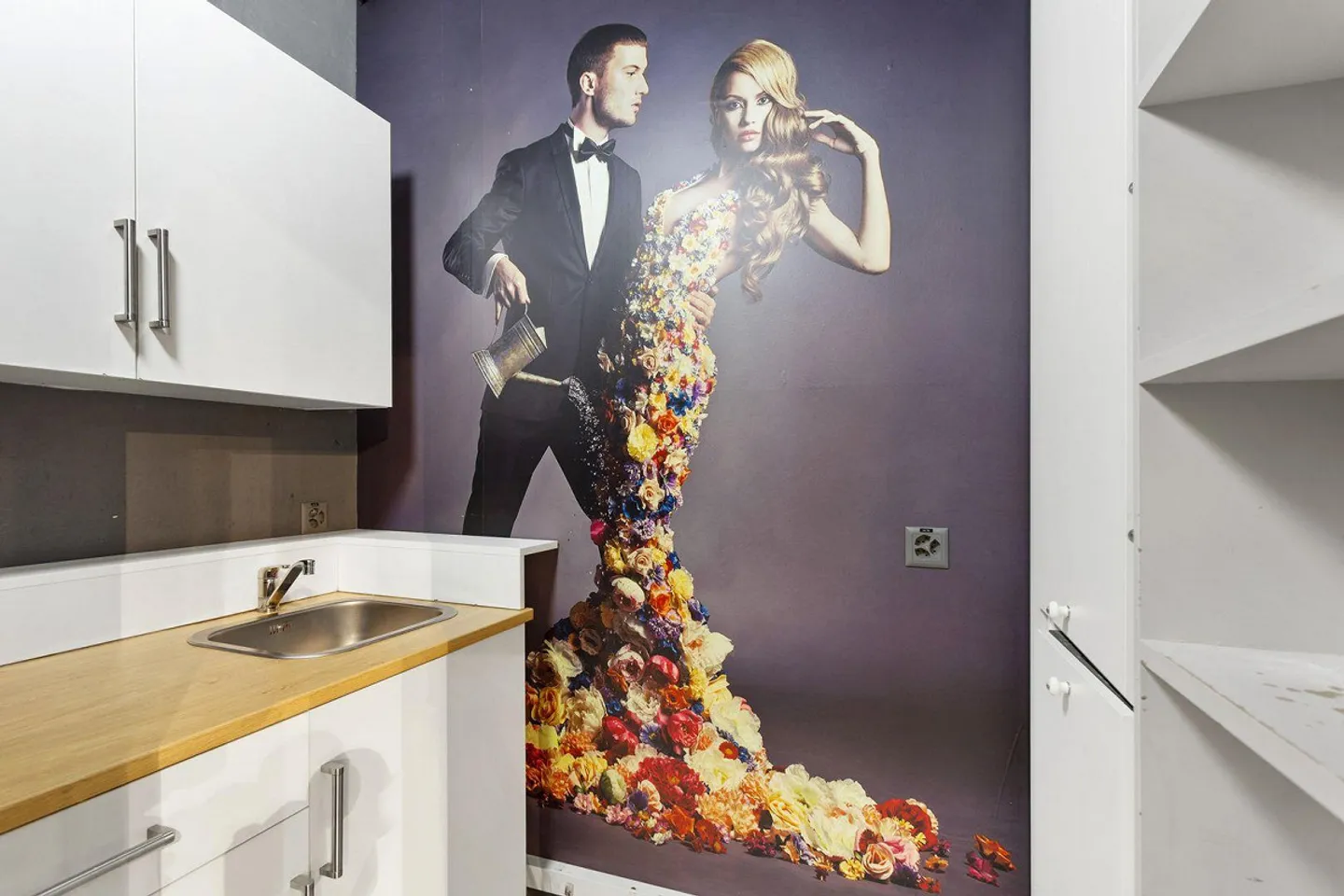 Salon de coiffure attrayant et entièrement équipé (74 m²) dans Inside Volketswil - Photo 7 sur 10