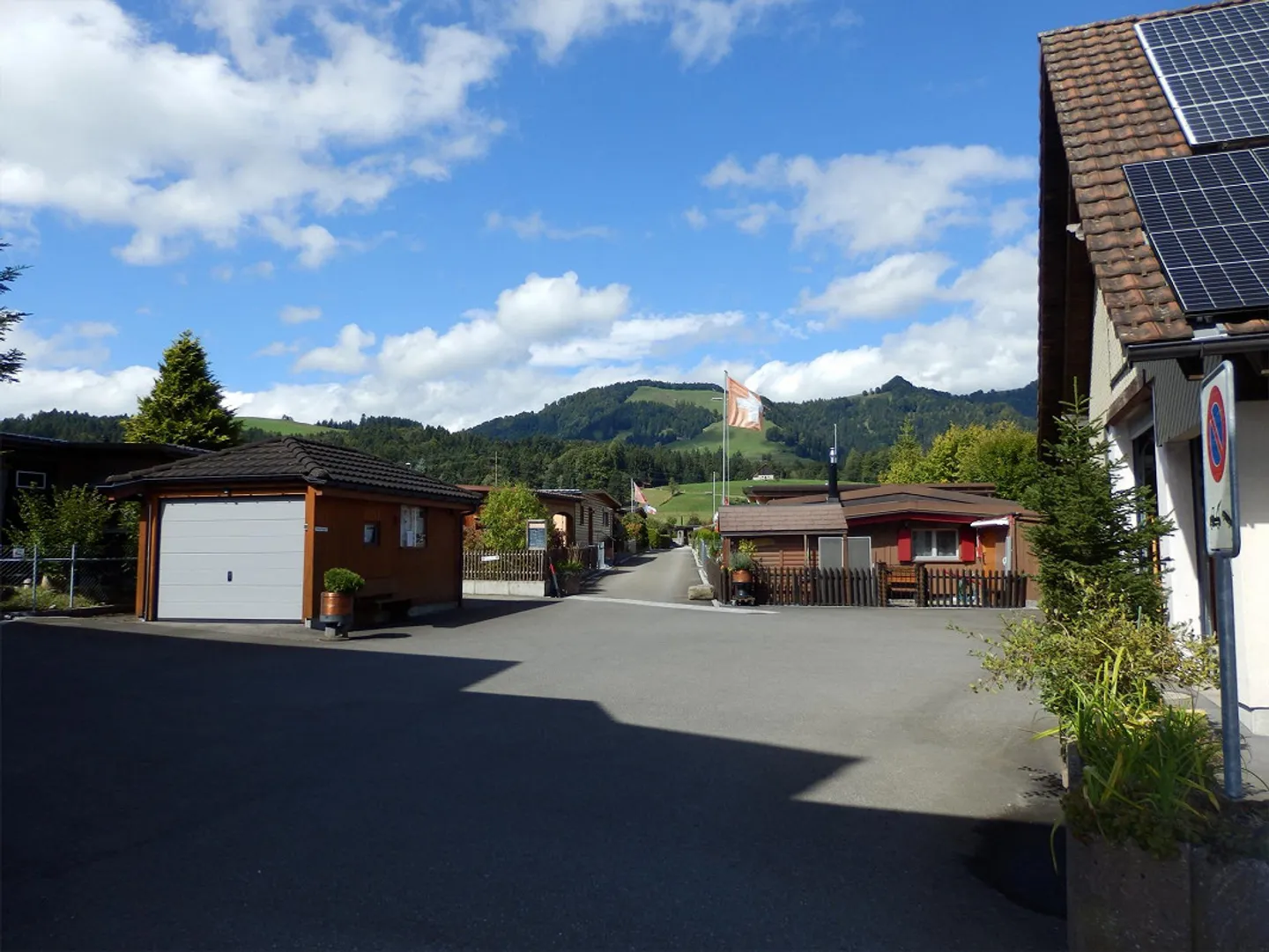 Chalet in idyllic, sunny location in leisure park - Photo 5 of 20