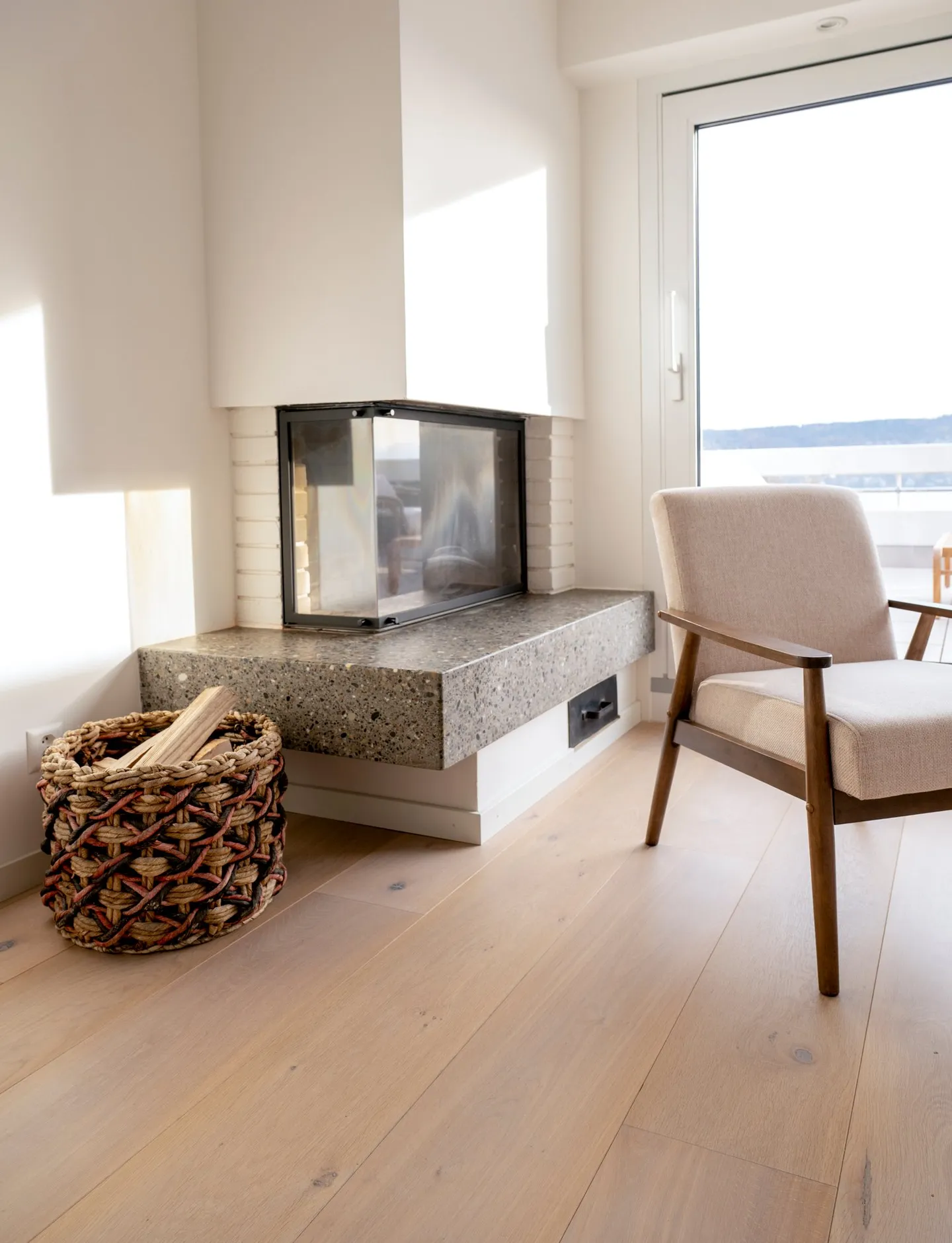 Urban-Chic in Rüschlikon: 5.5-Room Maisonette with Panorama over Lake Zurich - Photo 7 of 25