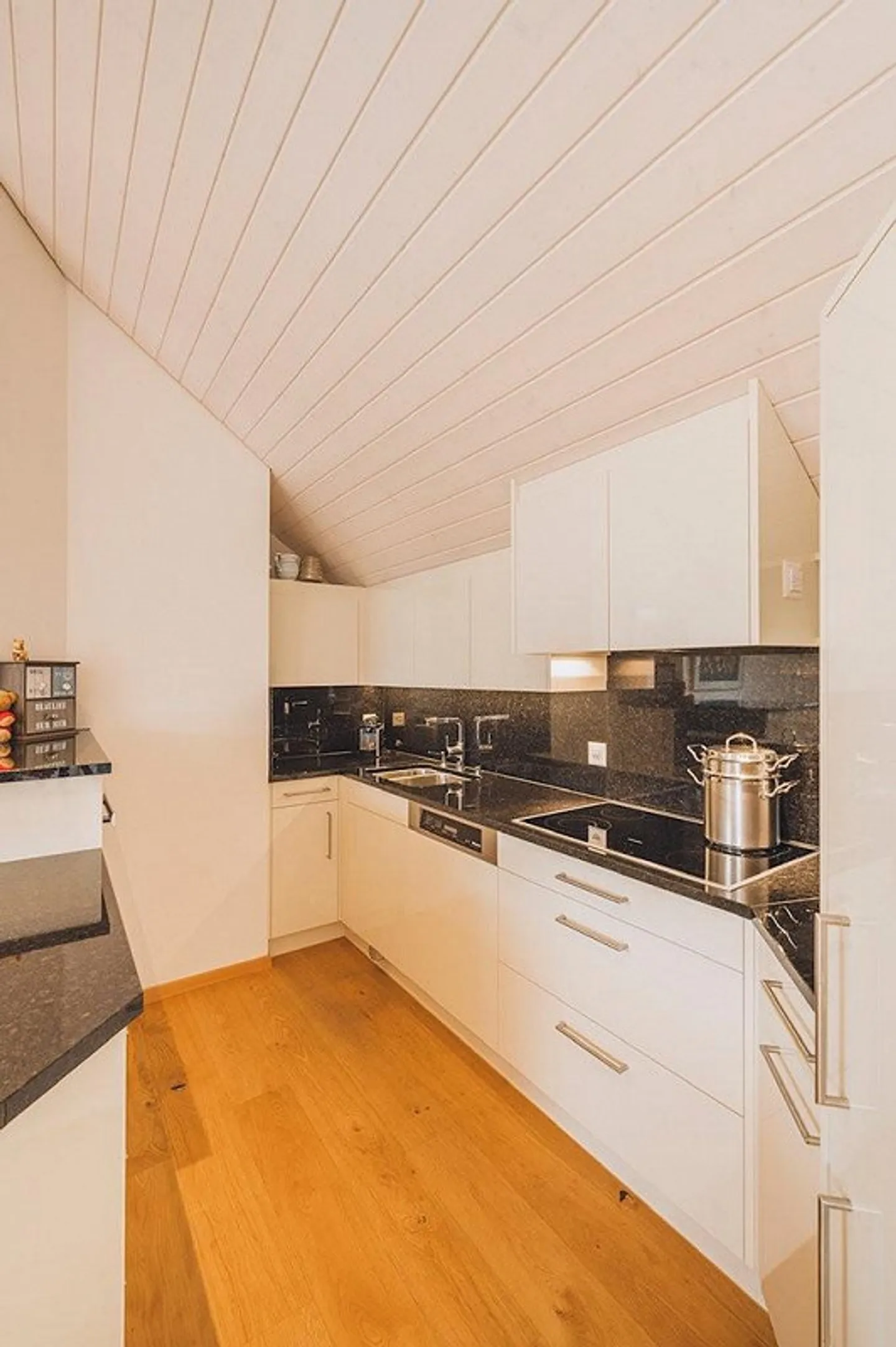 Geräumige Dachwohnung mit Säntisblick - Foto 8 von 11